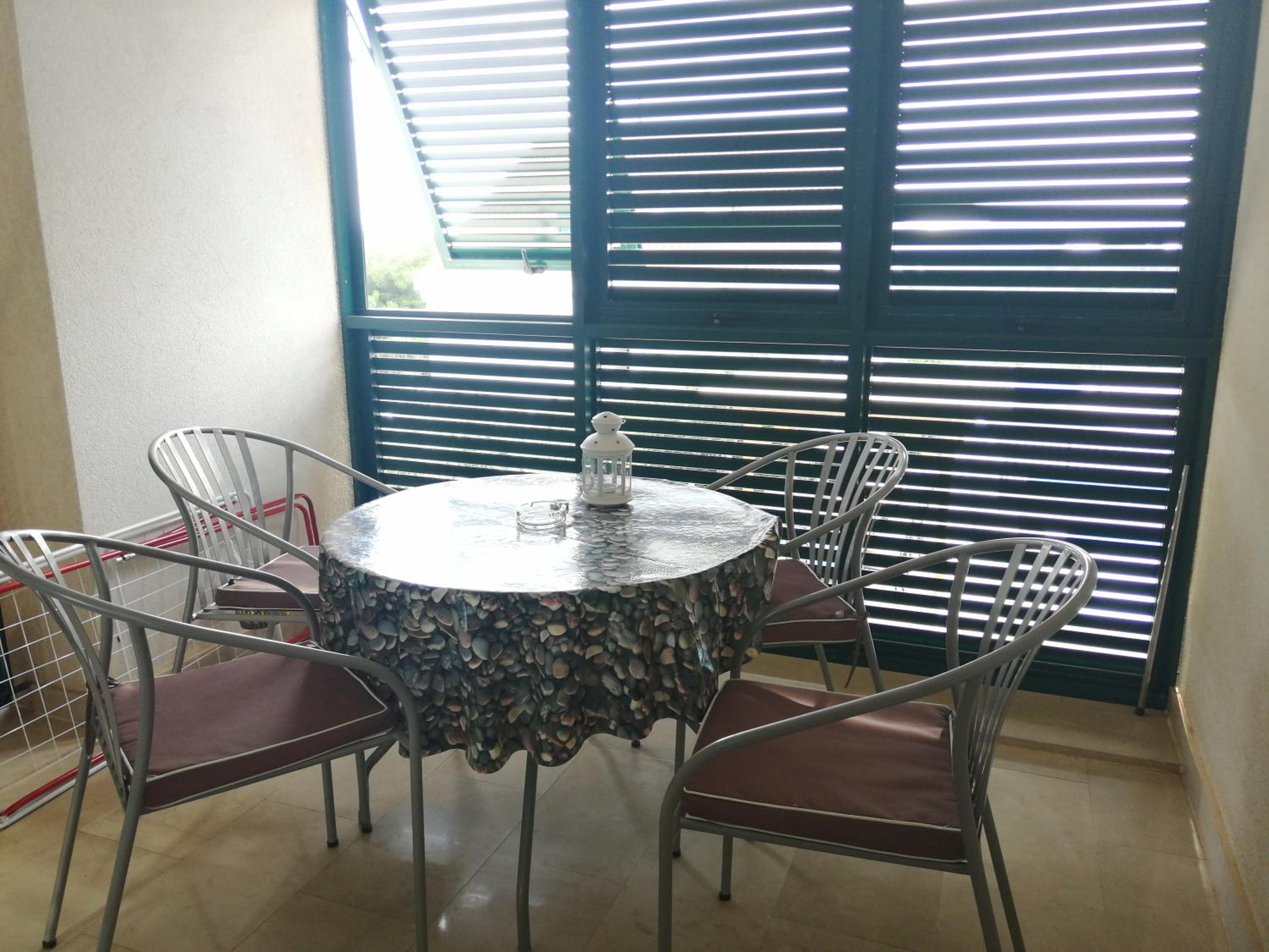 Comfort Two-Bedroom Apartment with Balcony and Sea View - Photo 13
