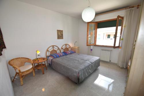 Three-Bedroom Apartment photo 1
