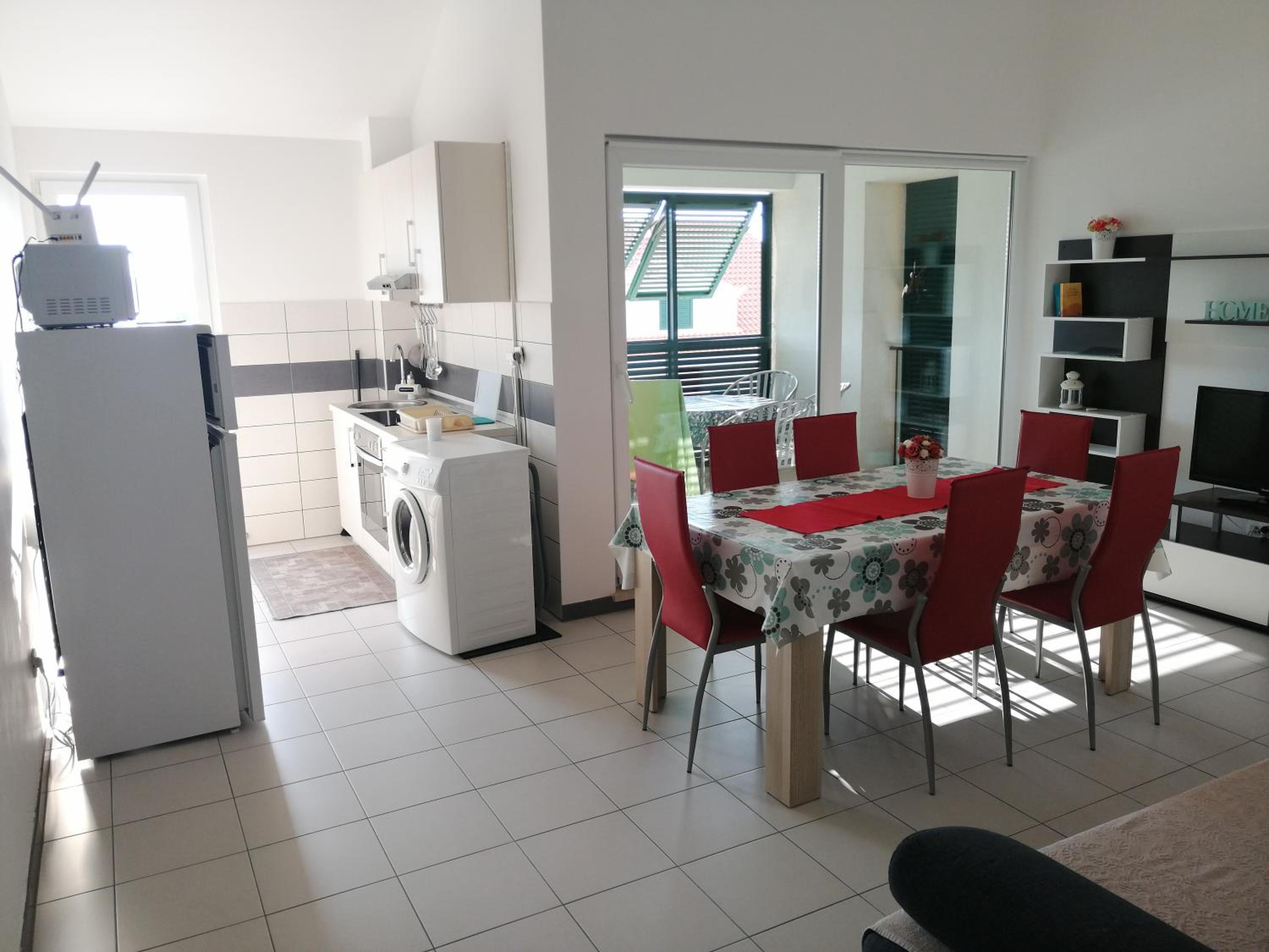 Two-Bedroom Apartment - Photo 18