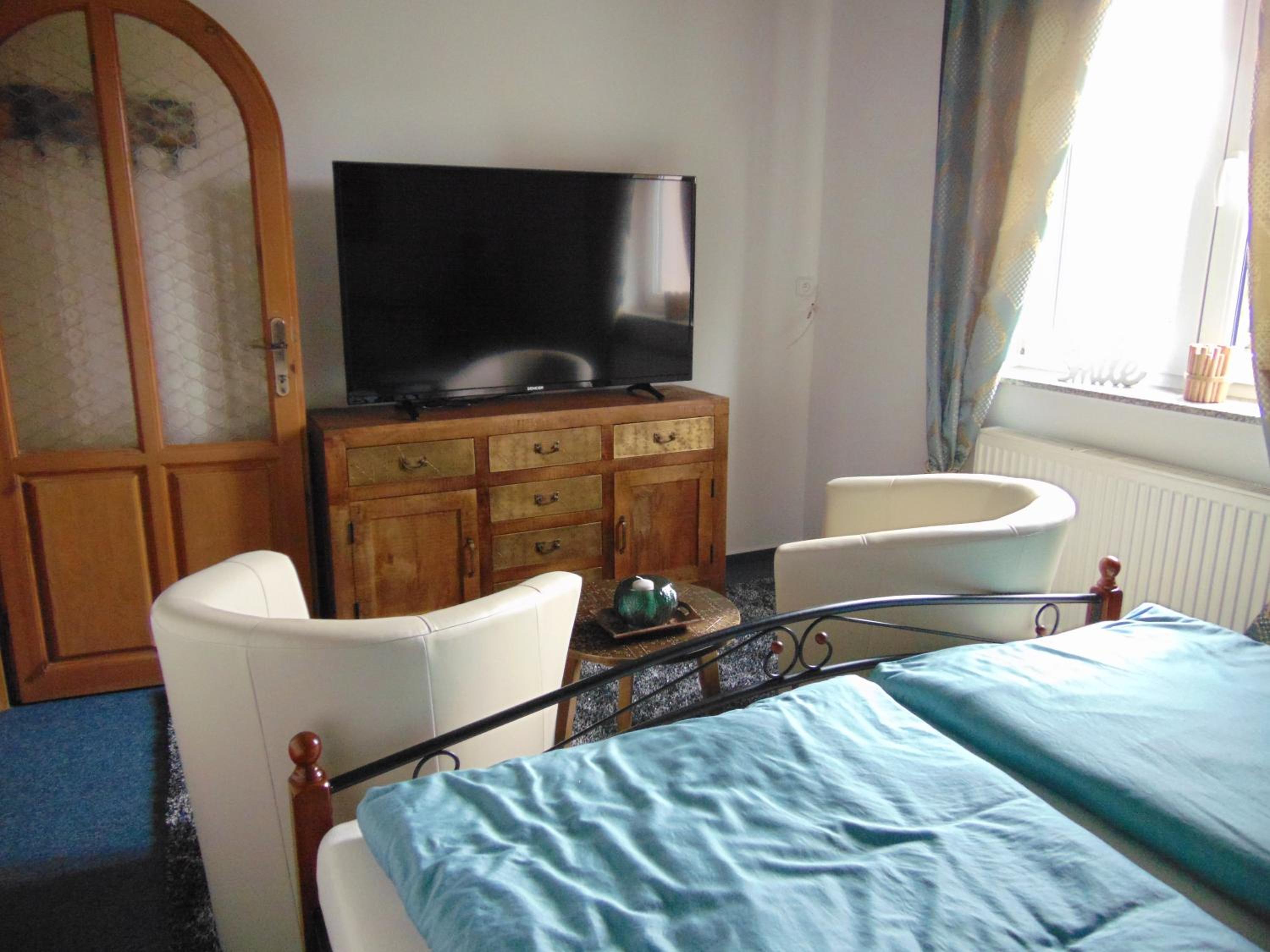 Standard Double Room with Shared Bathroom photo 2