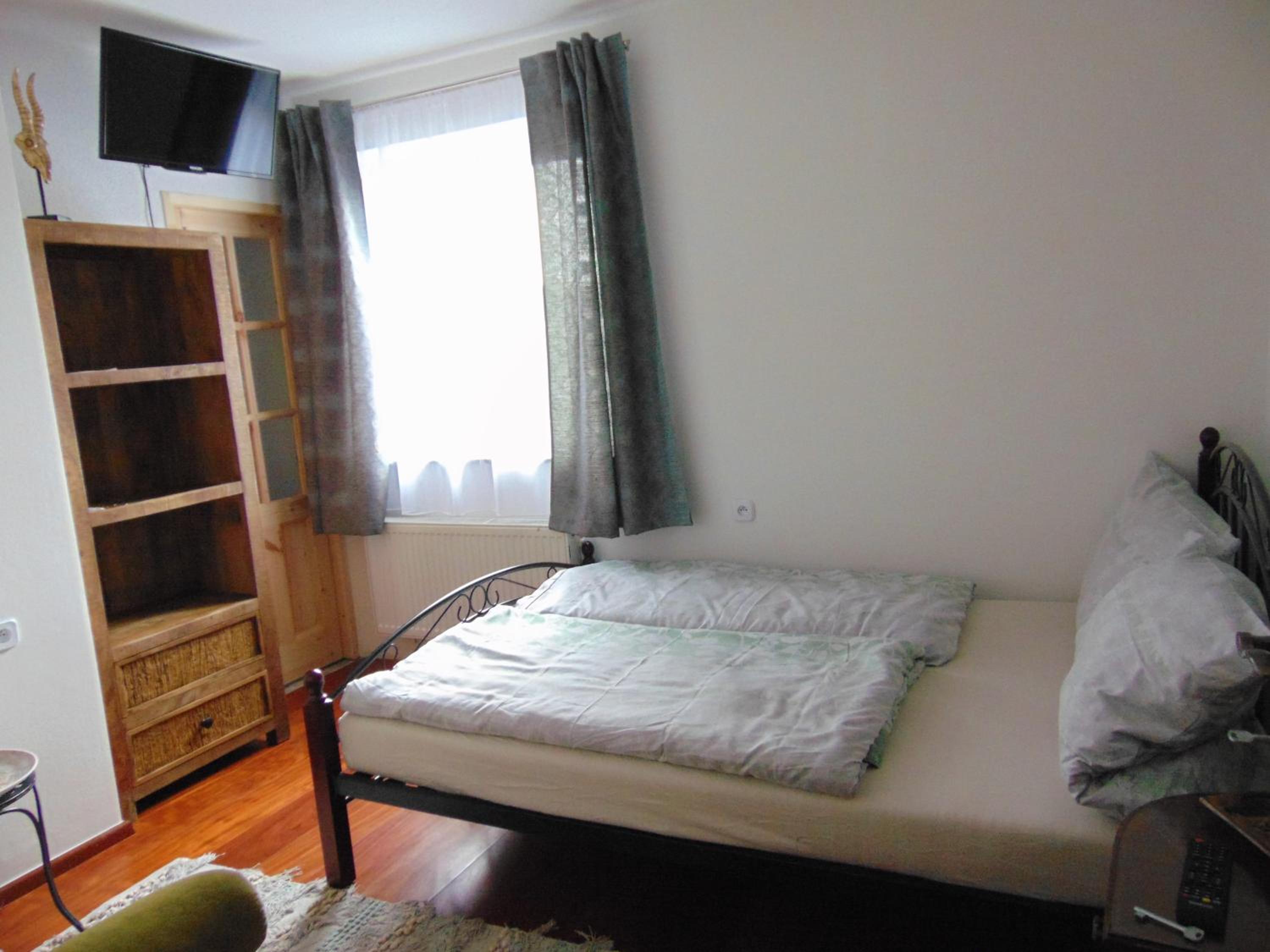 Double Room with Private Bathroom photo 1