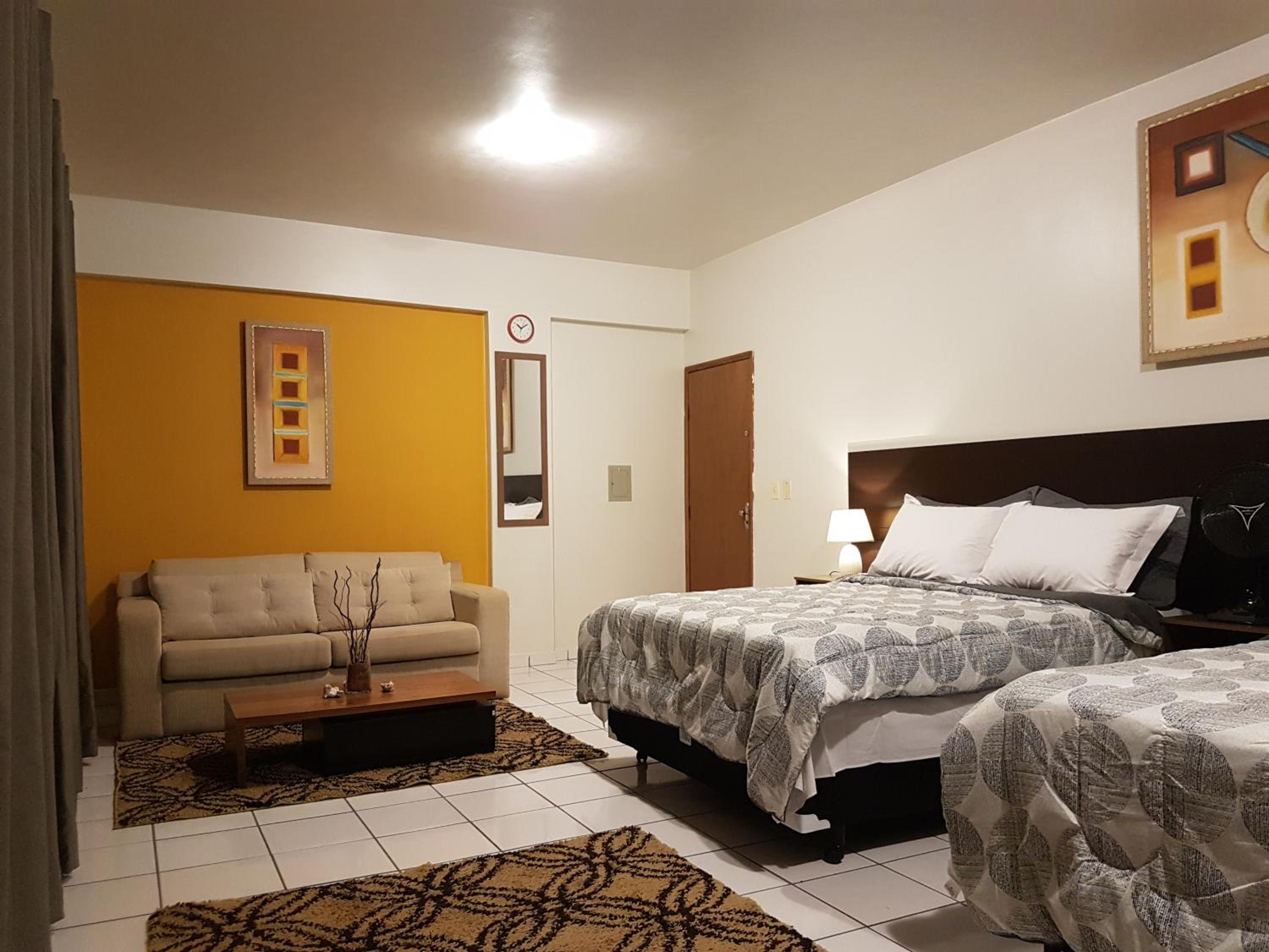 Deluxe Suite - Photo 5