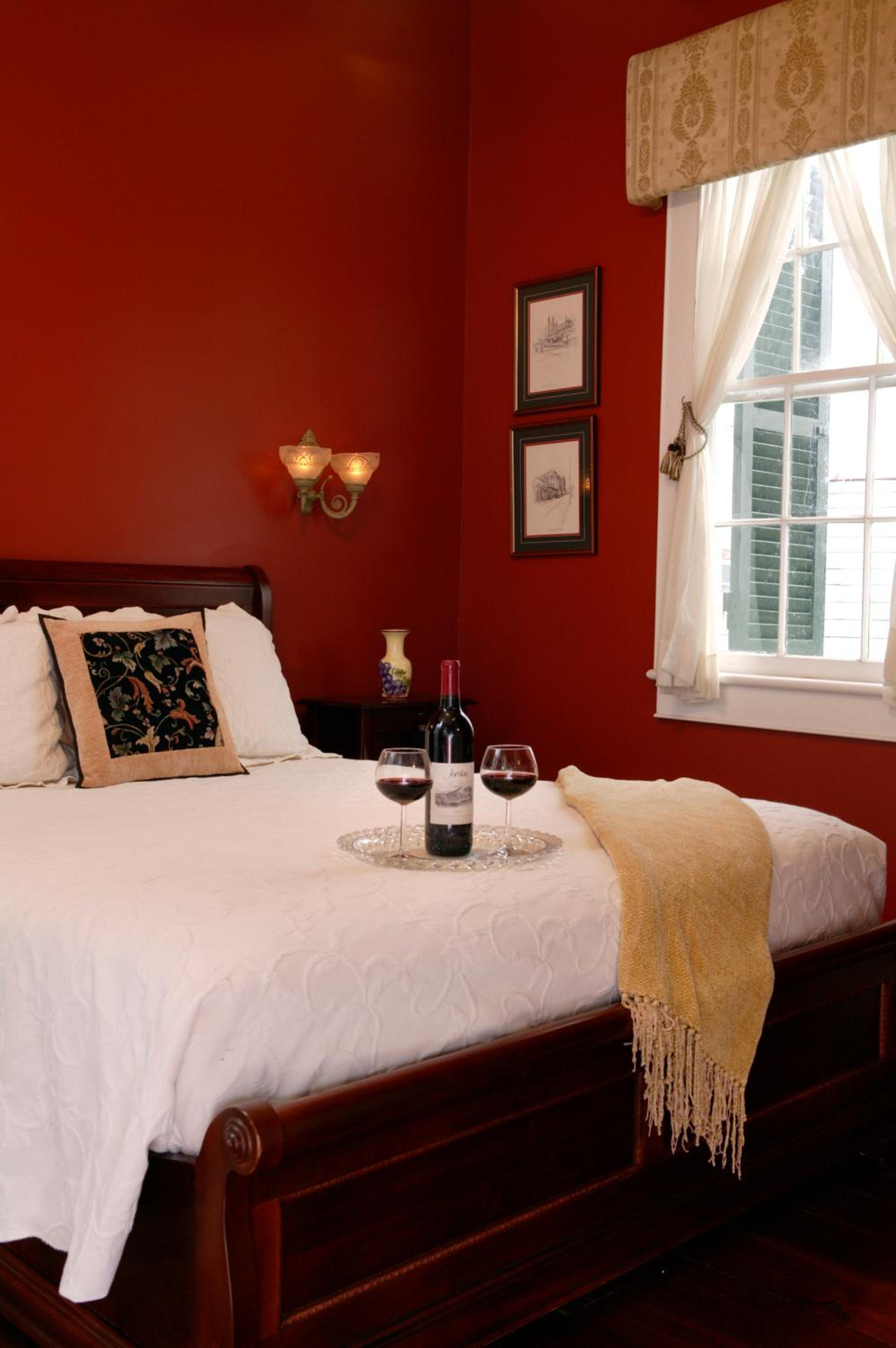 Queen Room with Spa Bath