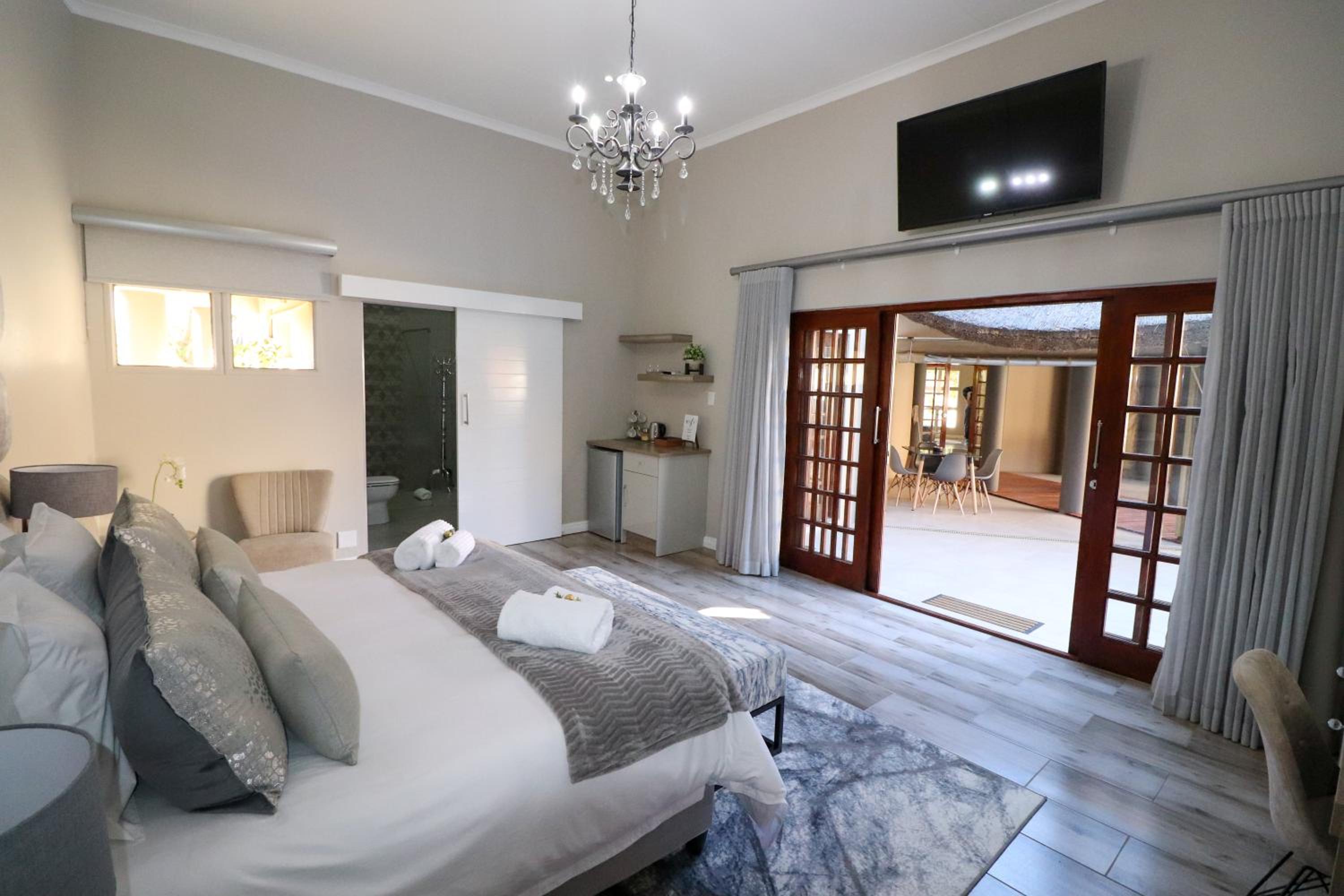  Double Room - Photo 7