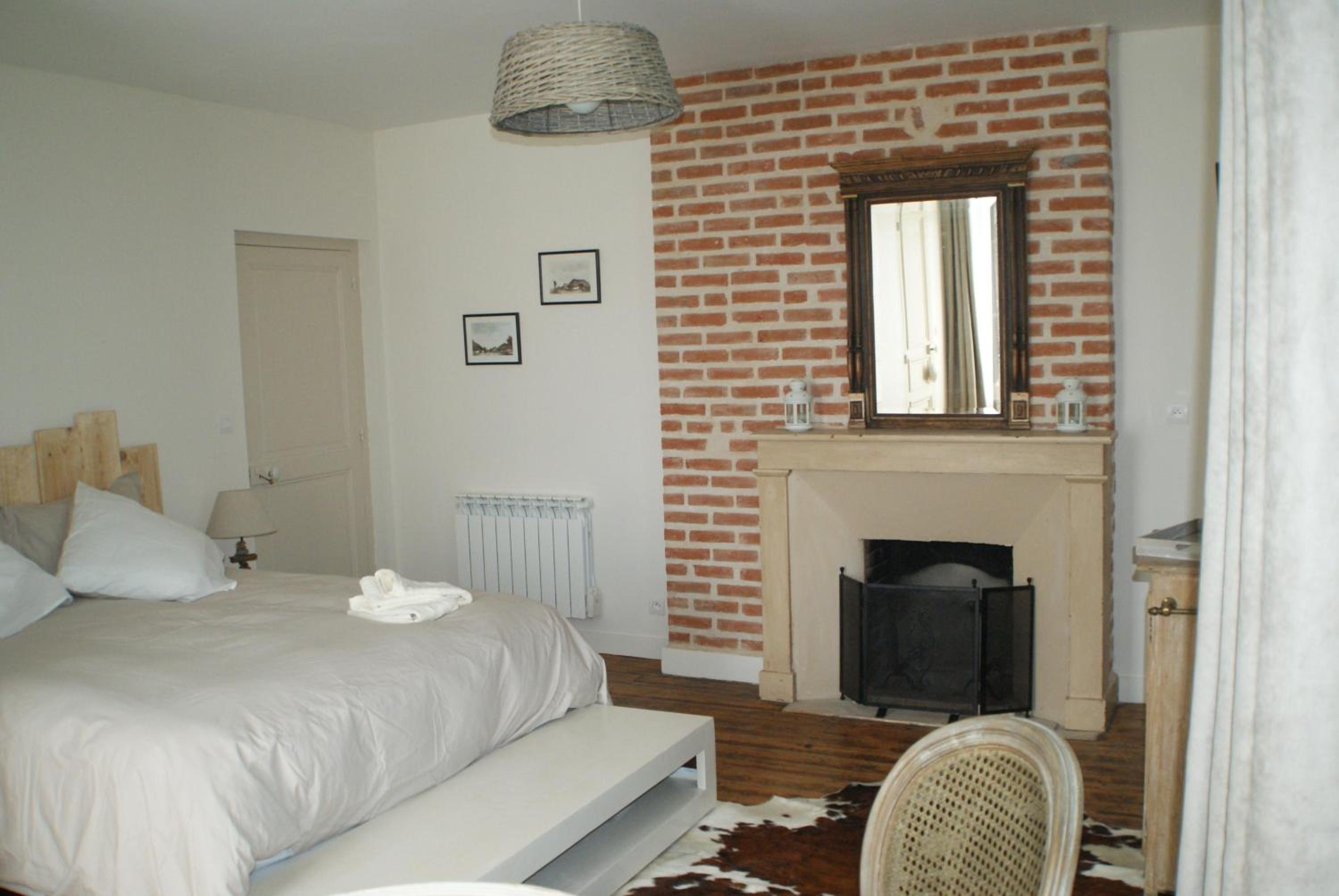 Double Room with Private Bathroom photo 2