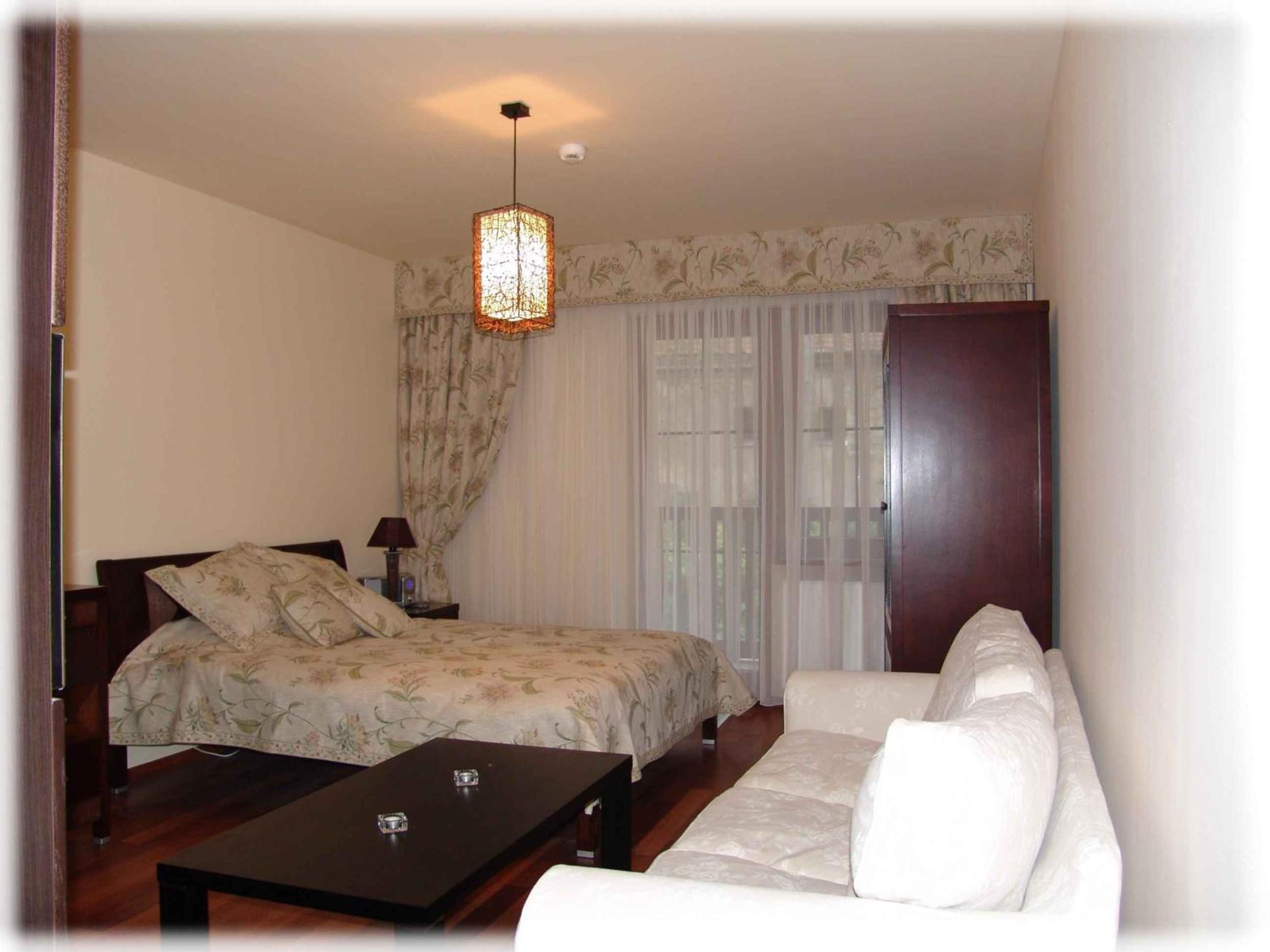 Studio Apartment - Photo 6