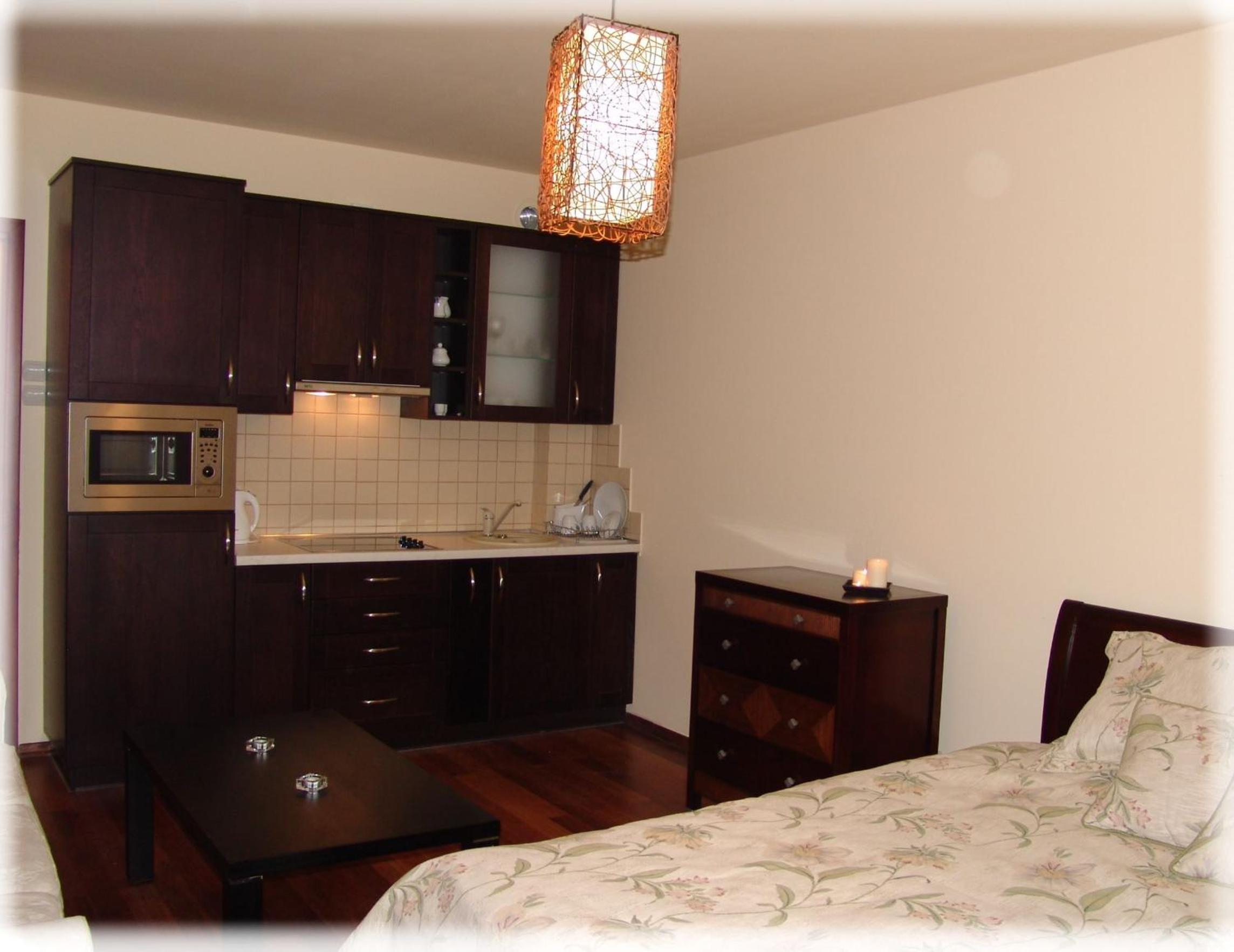 Studio Apartment - Photo 7