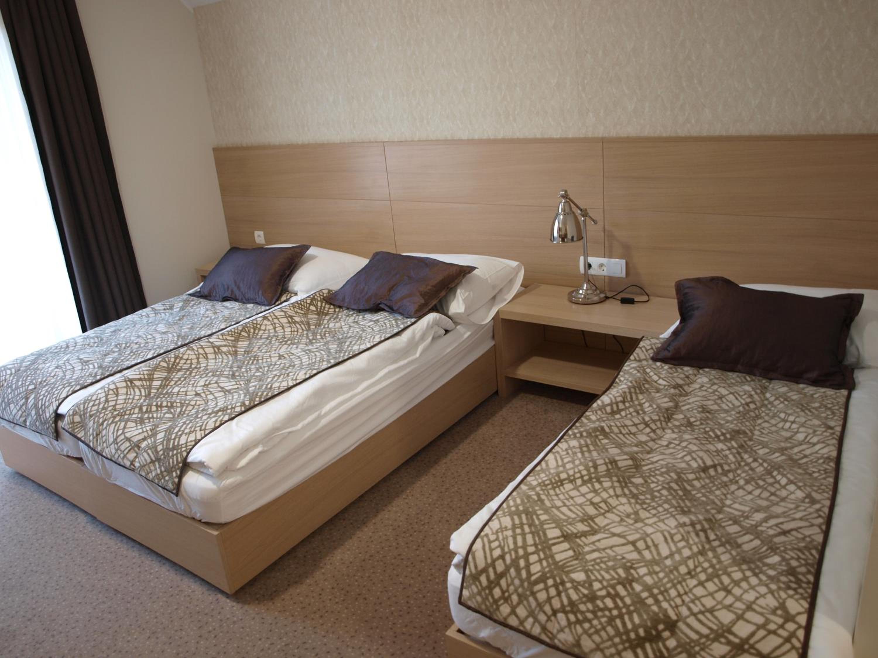 Triple Room with Balcony - Photo 1