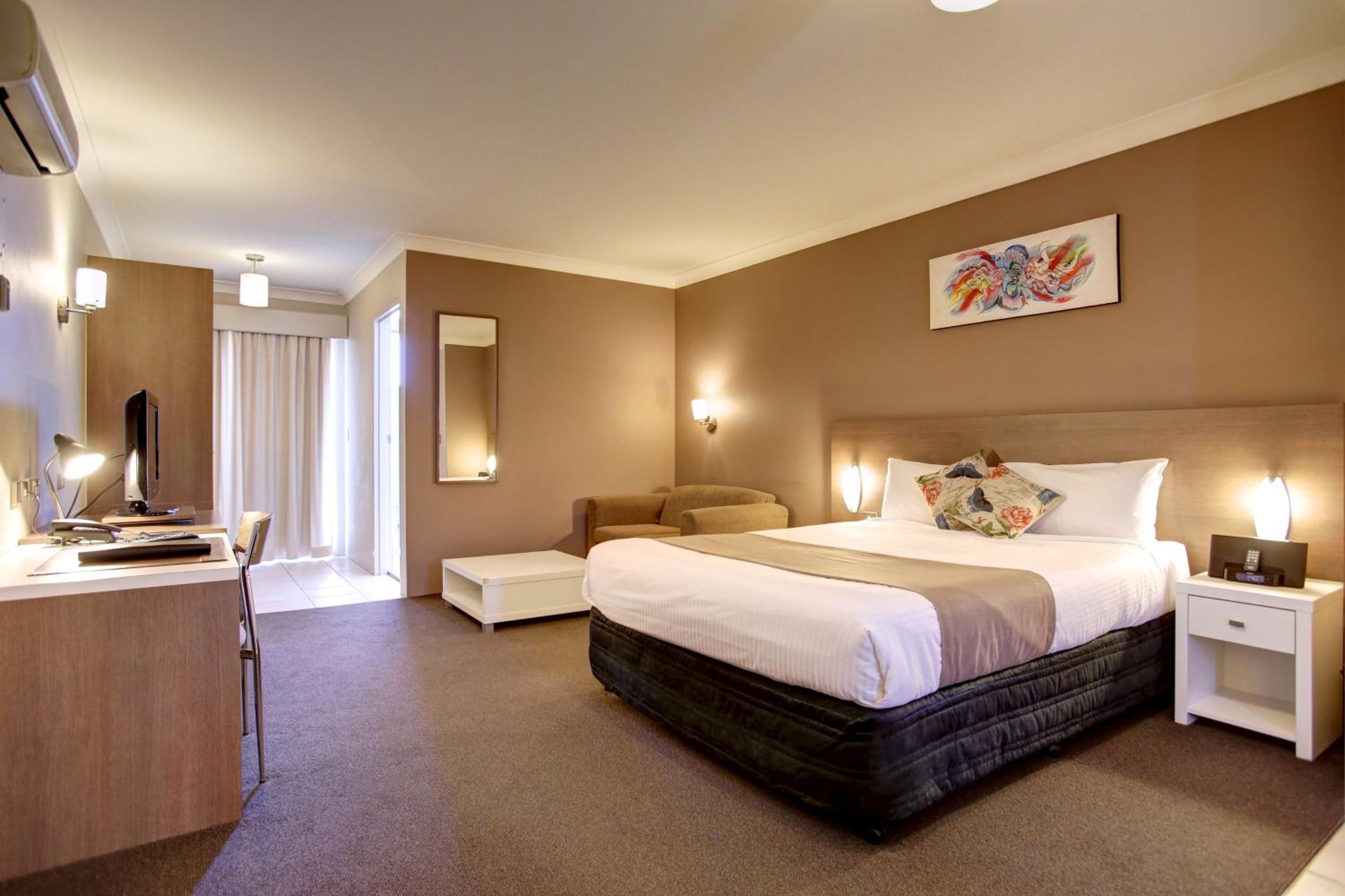 Deluxe Hotel Style Room photo 3