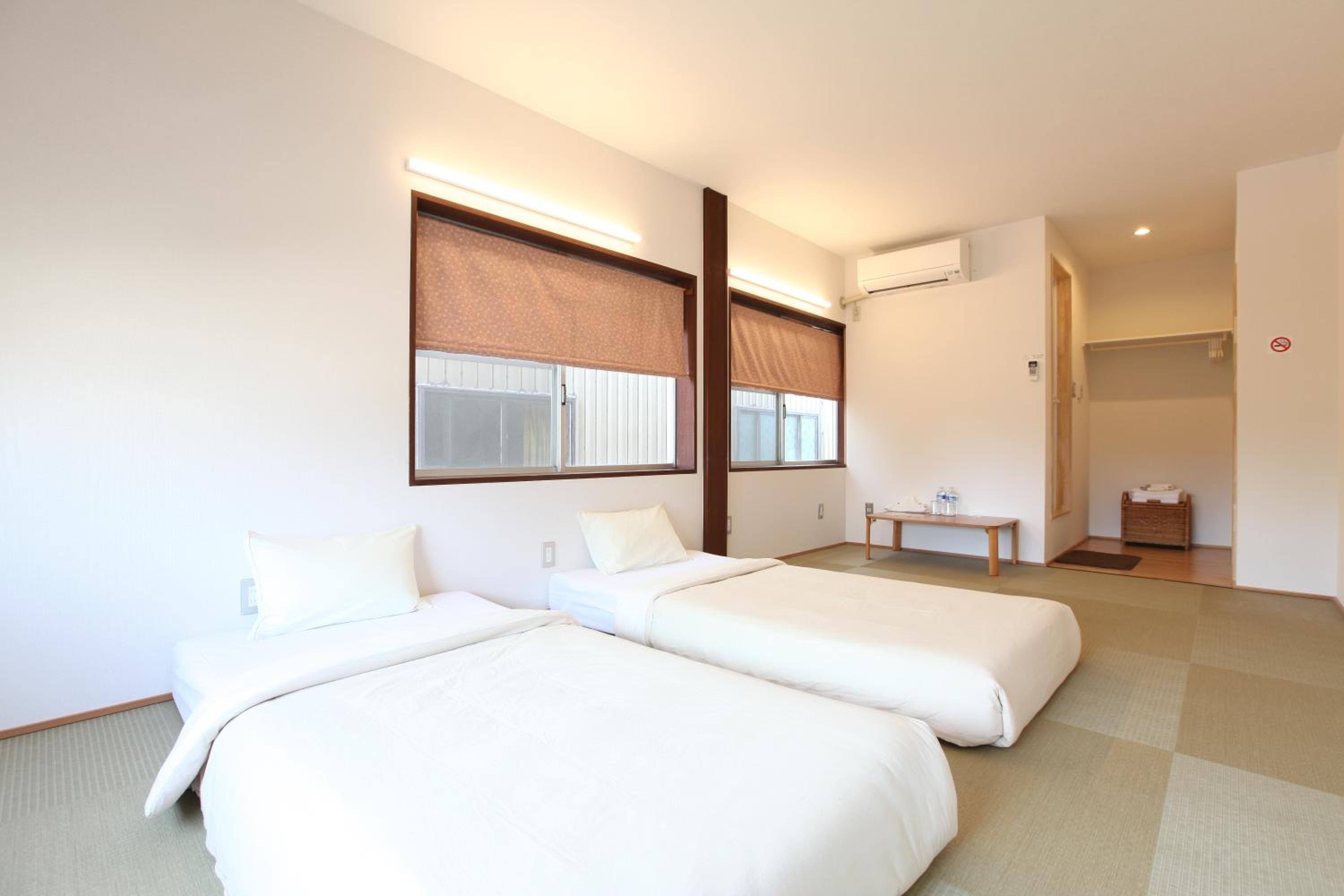 Japanese-Style Quadruple Room photo 1