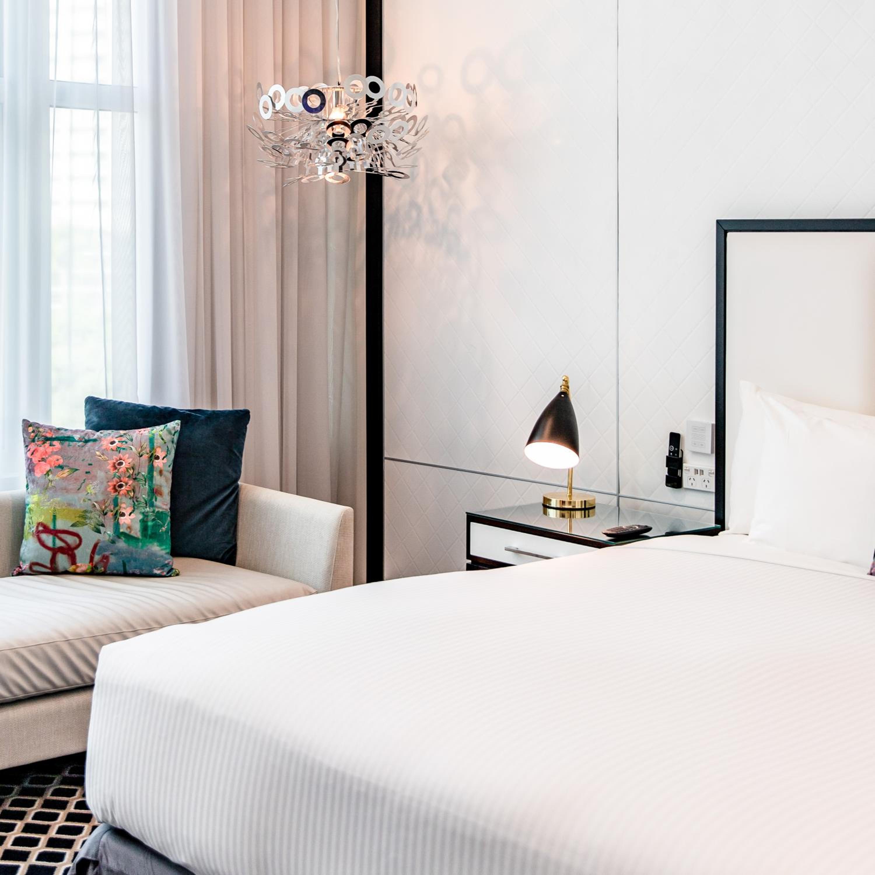 Suite with City View - Photo 2