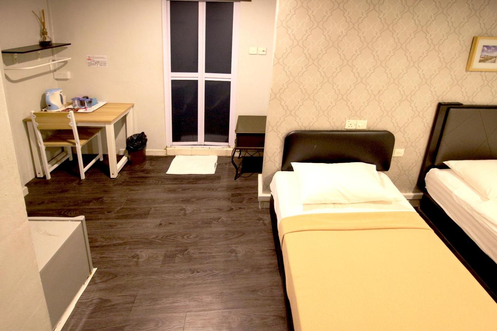 Family Room (3 Adults) with Balcony photo 1