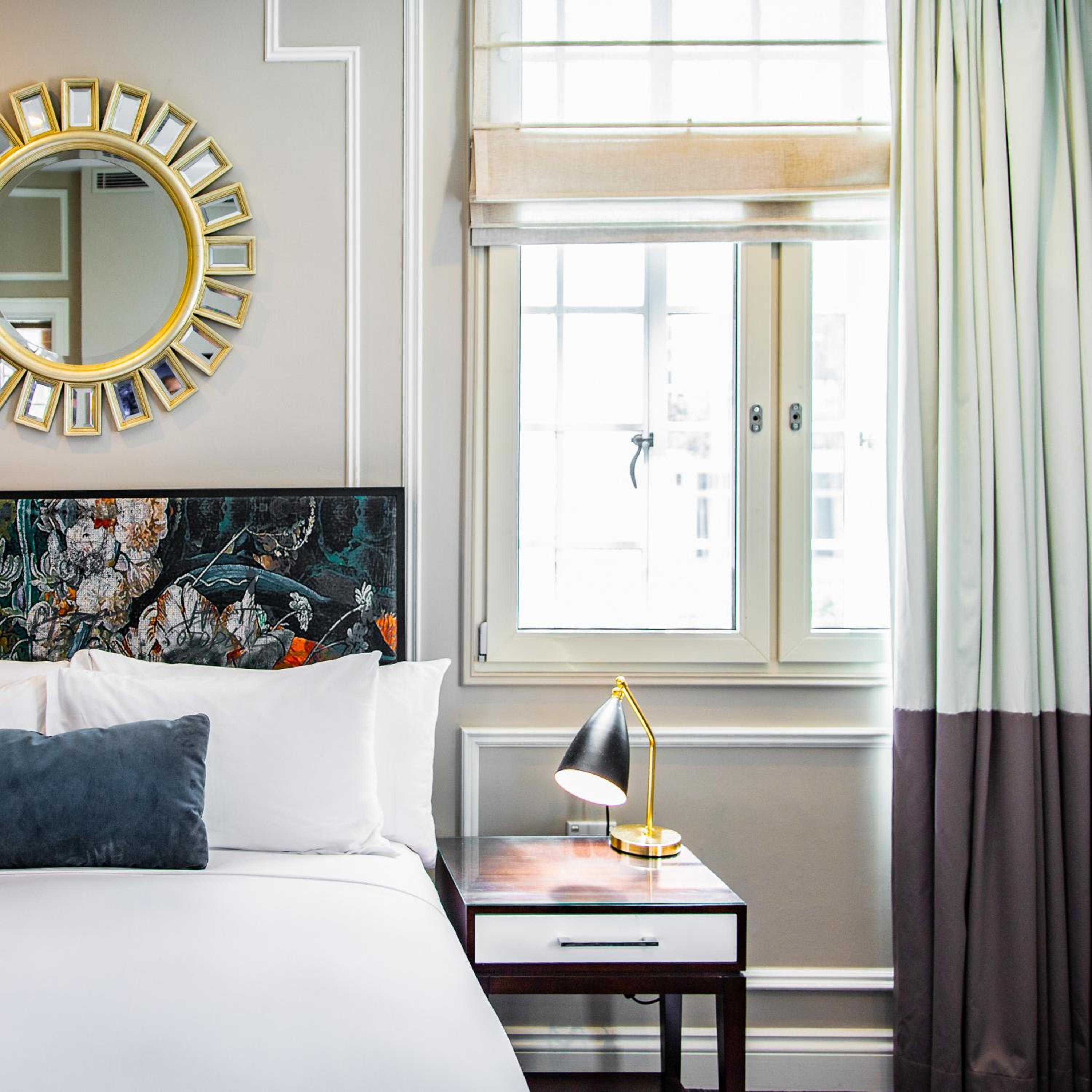 Two-Bedroom Heritage Suite - Photo 7