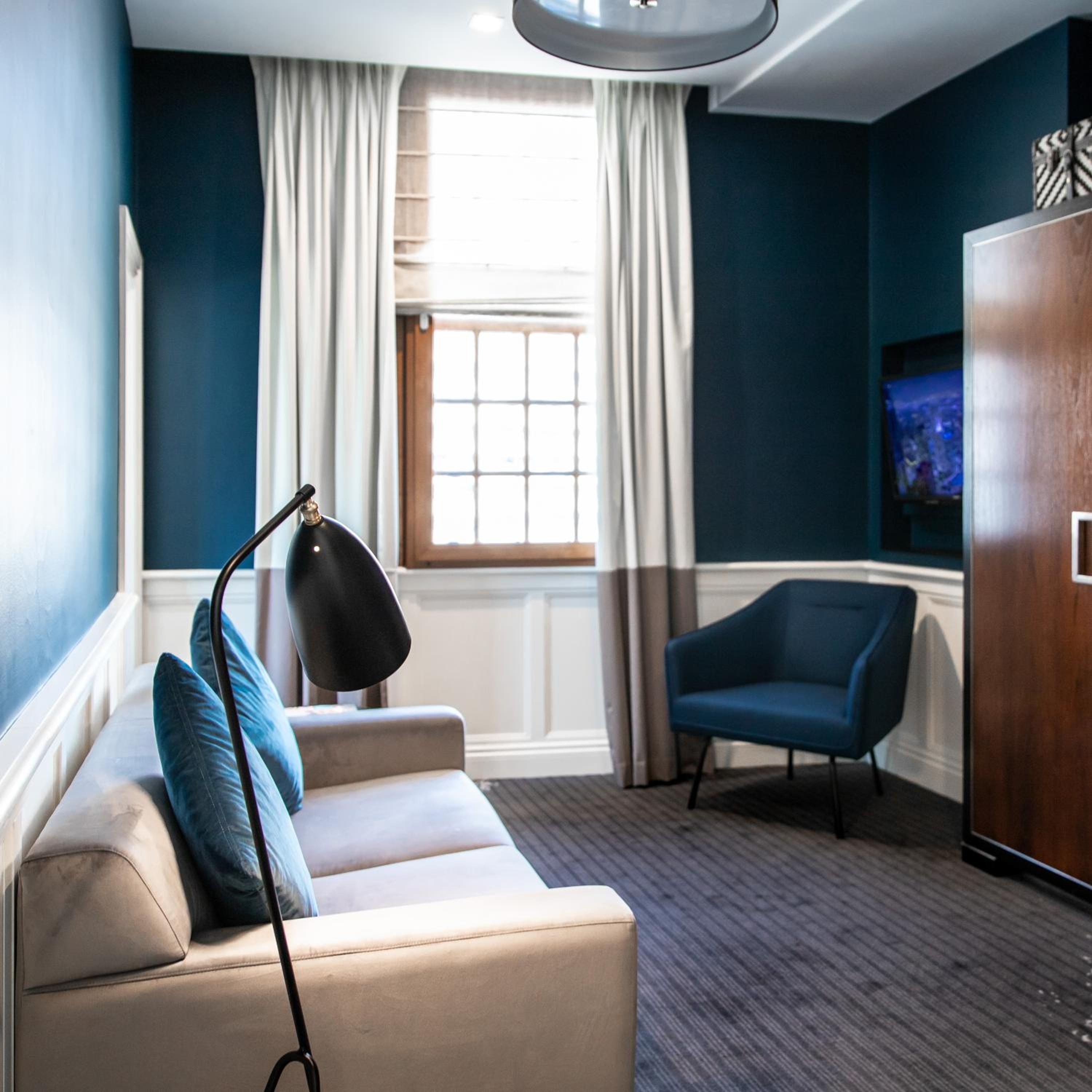 Two-Bedroom Heritage Suite - Photo 3