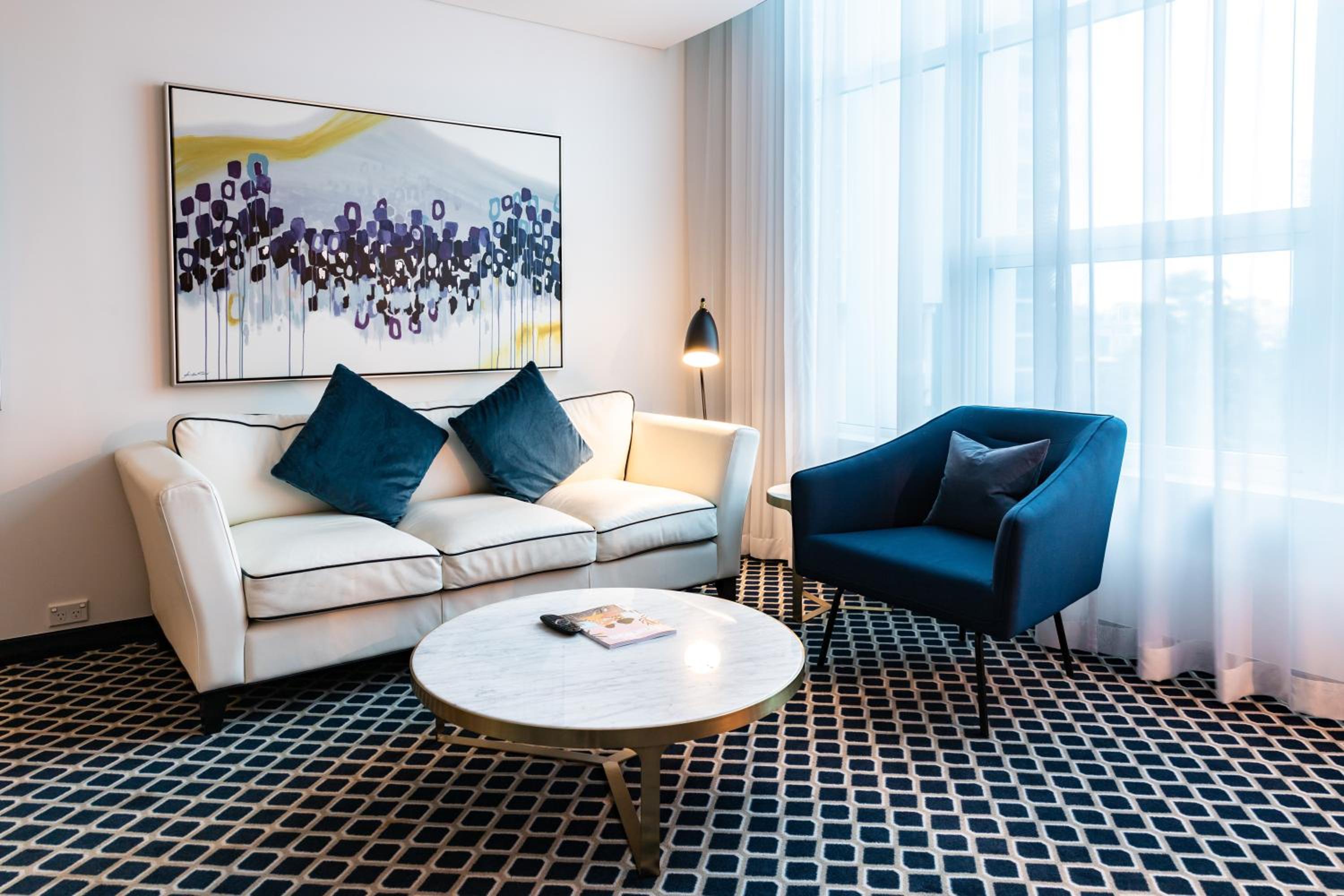 Loft Suite with City View - Photo 11