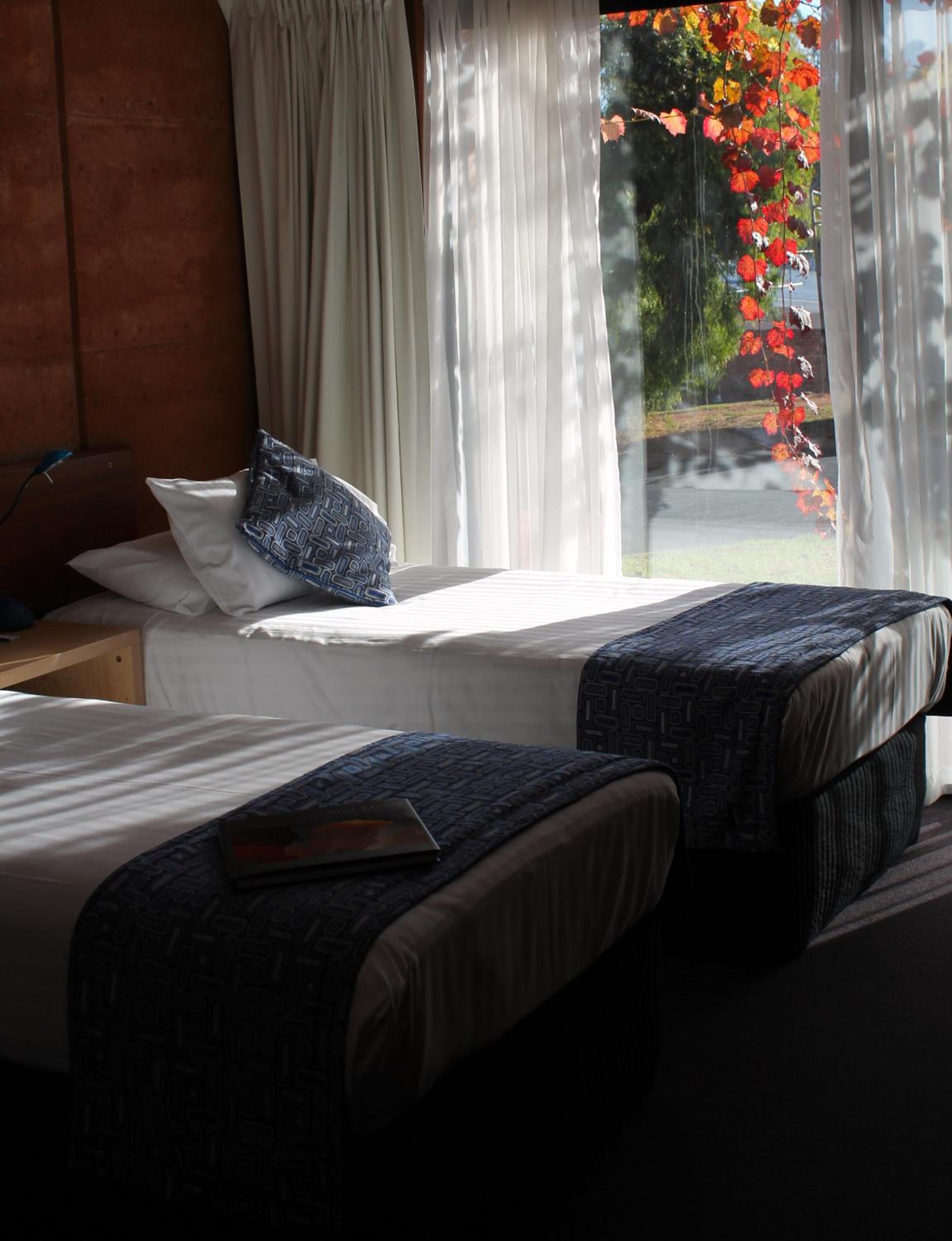 Standard Twin Room - Photo 1