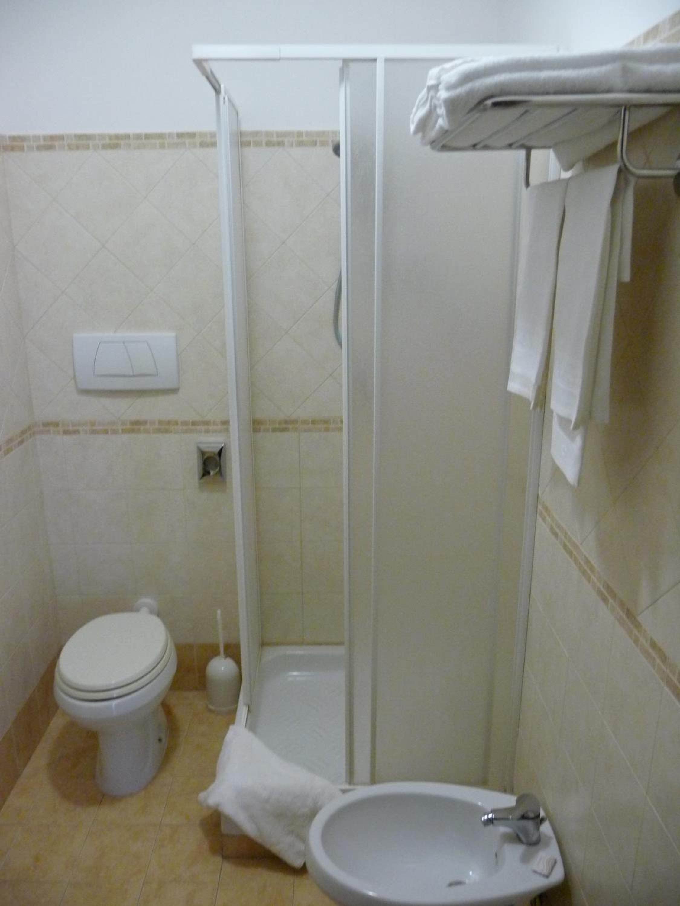 Triple Room - Photo 2