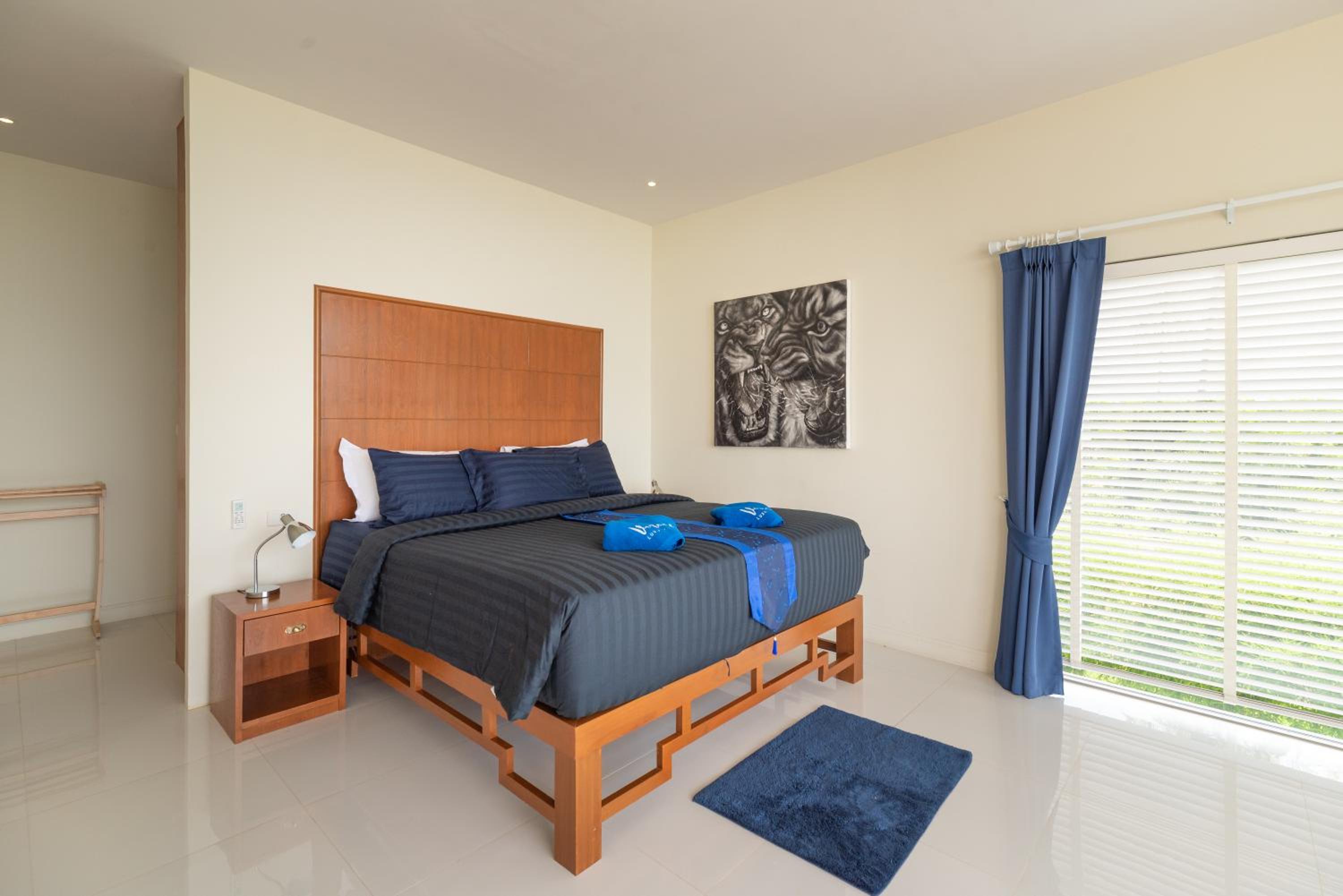 Villa with Sea View photo 1