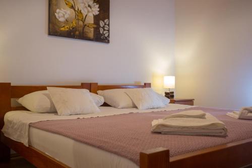 Comfort One-Bedroom Apartment with Terrace photo 3