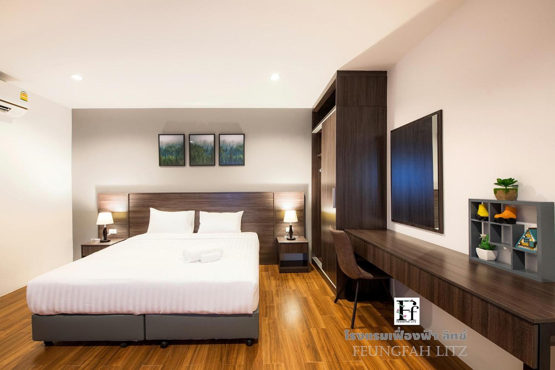 Standard King Room