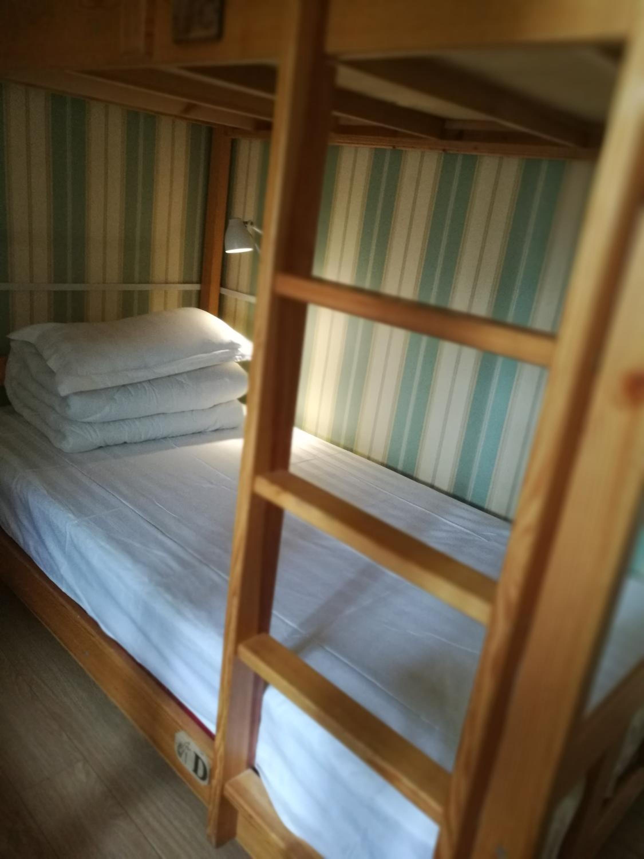 Bed In 4-Bed Male Dormitory Room photo 2