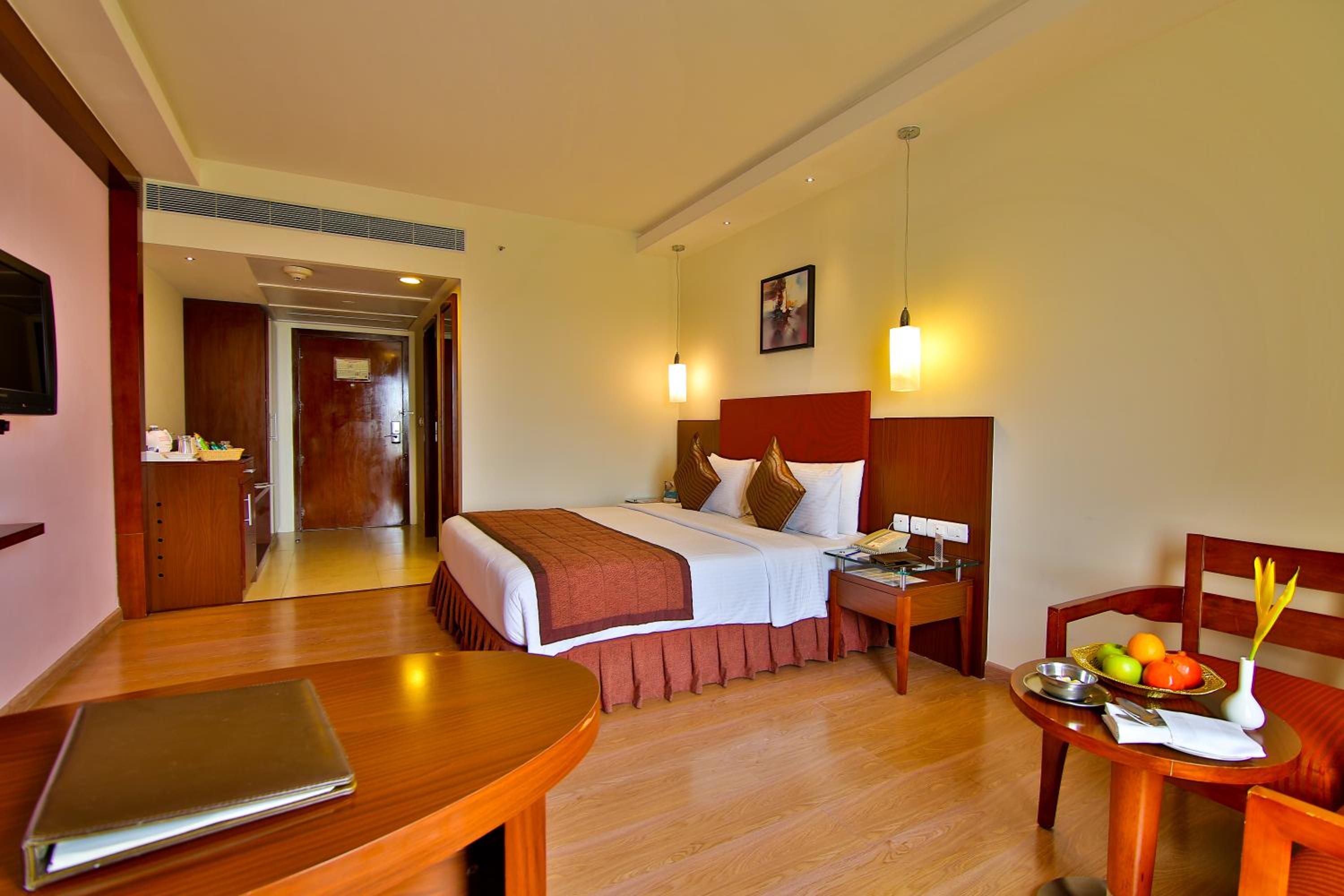 Executive Double Room with 15% discount on Laundry & 10% discount on Food. - Photo 7
