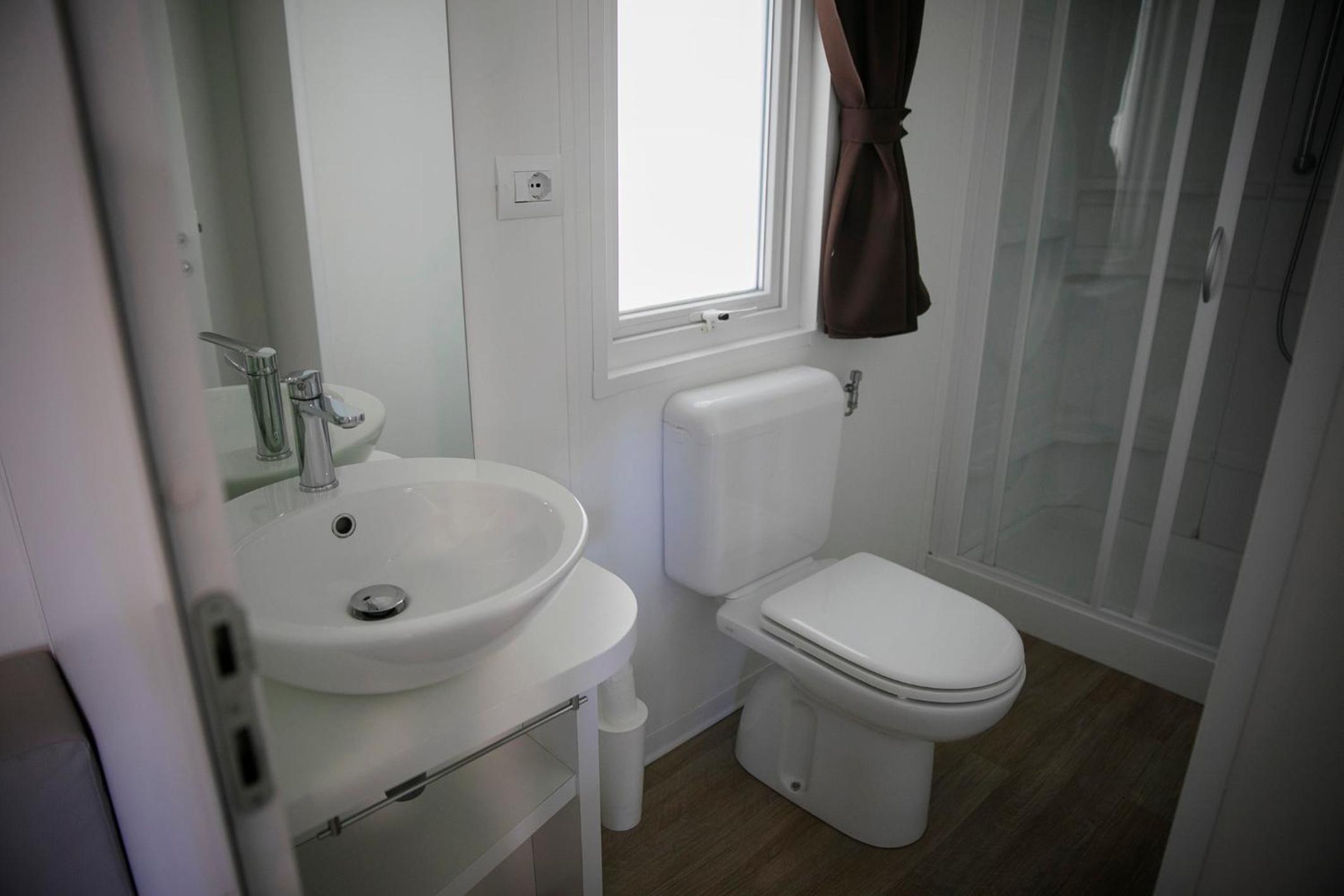 Deluxe Bungalow with Sea View photo 3