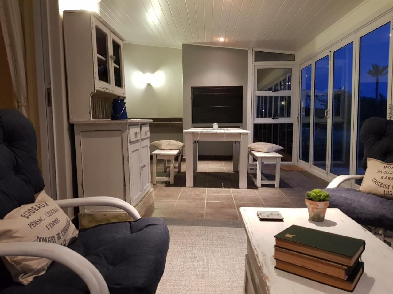 Two-Bedroom Villa photo 3
