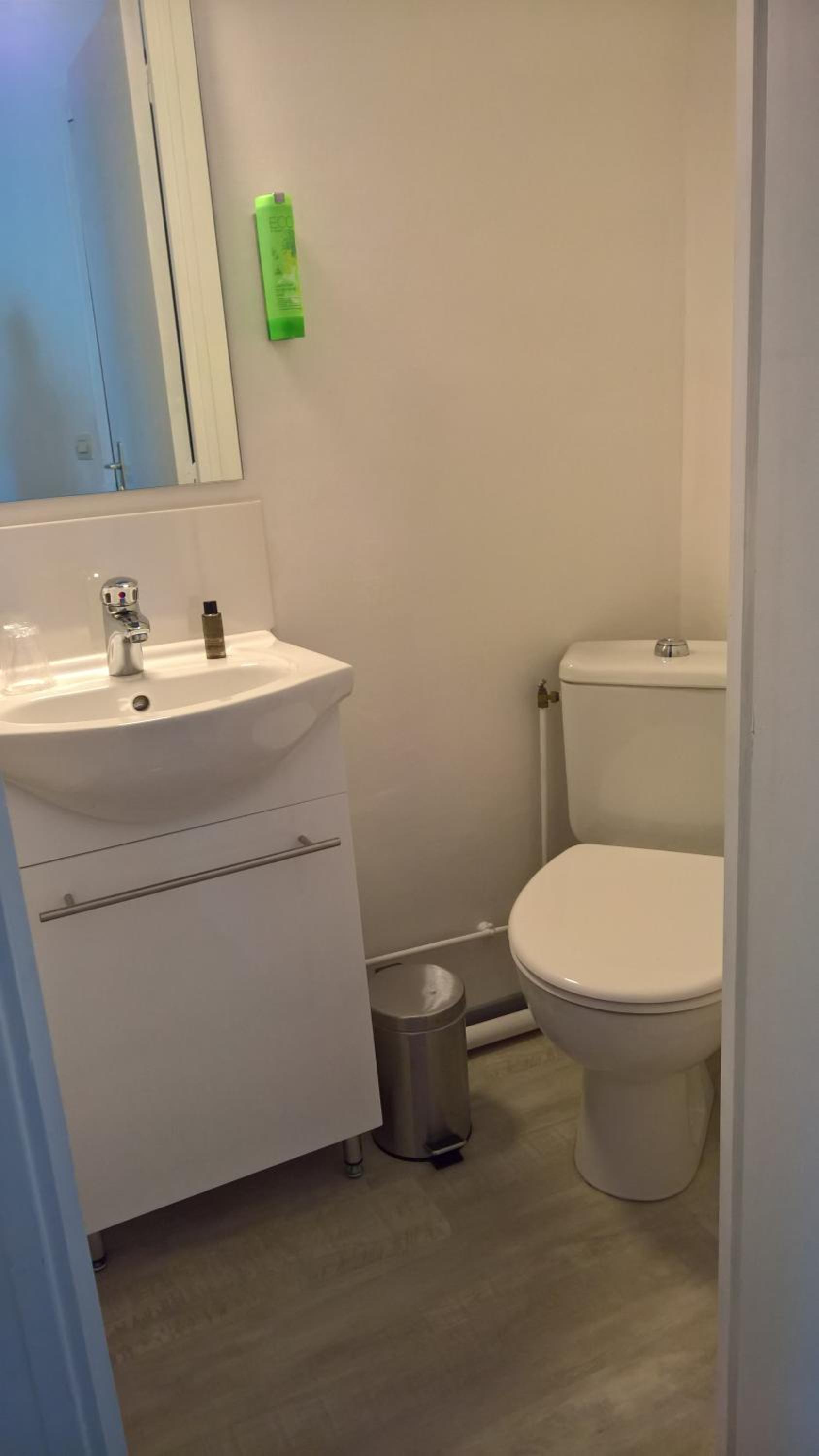 Single Room photo 3