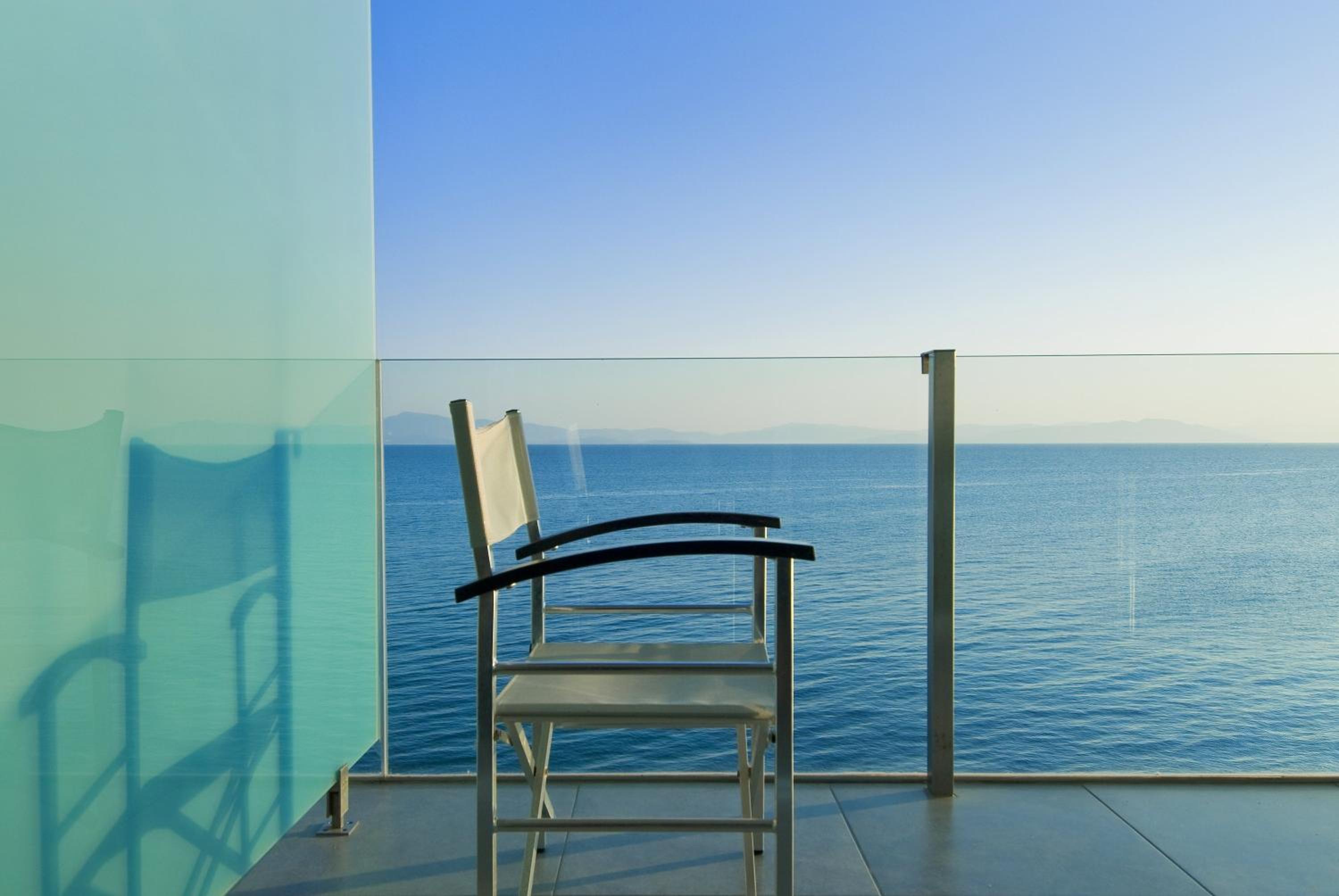 Junior Suite with Sea View - Photo 7