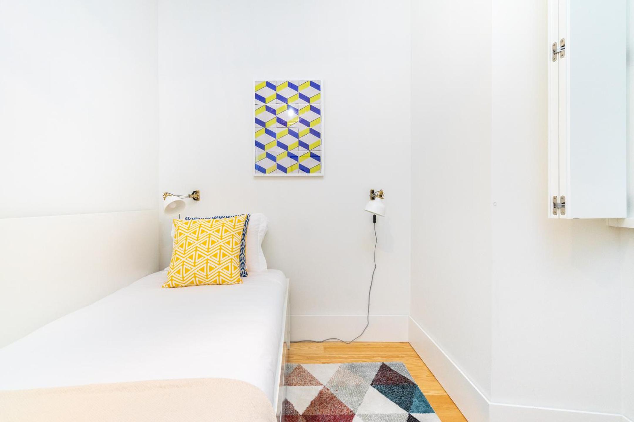 Two-Bedroom Apartment	 - Photo 7
