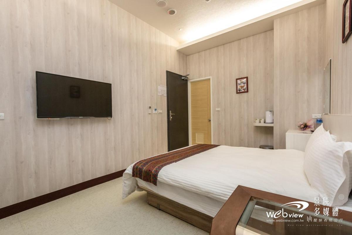Standard Double Room - Photo 3