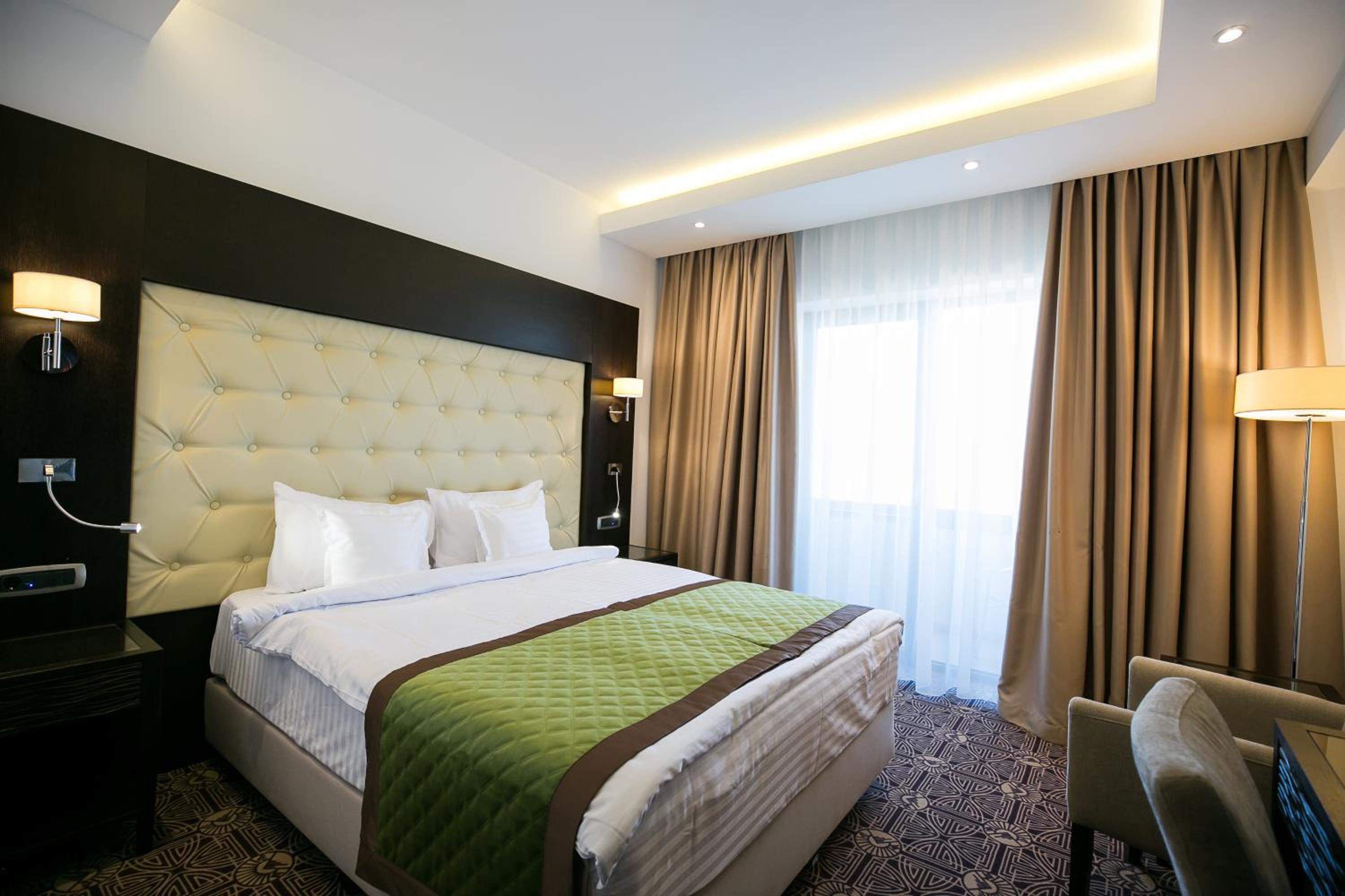 Double or Twin Room - Photo 2