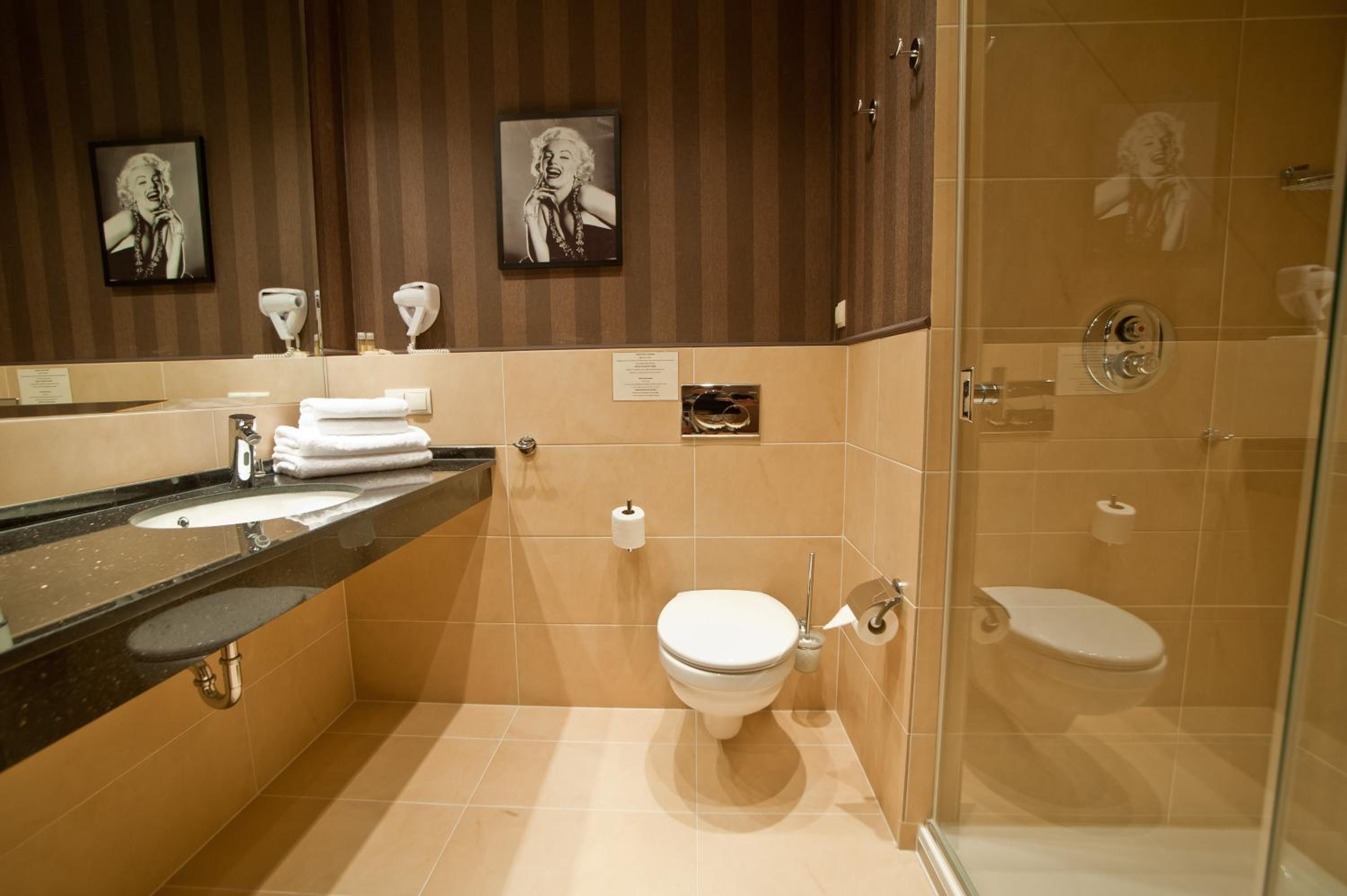 Superior Double or Twin Room - Photo 4