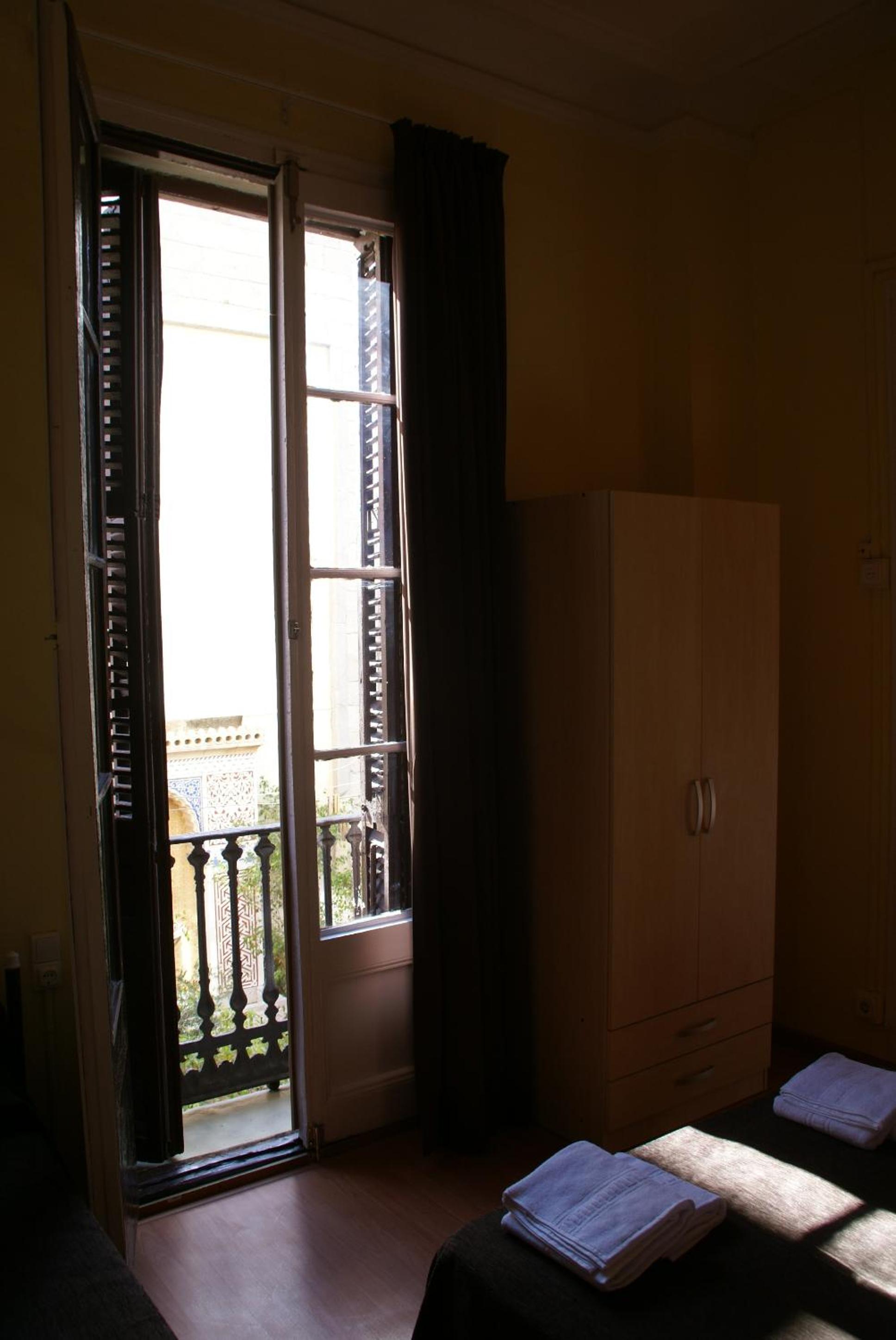 Double Room with Shared Facilities photo 3