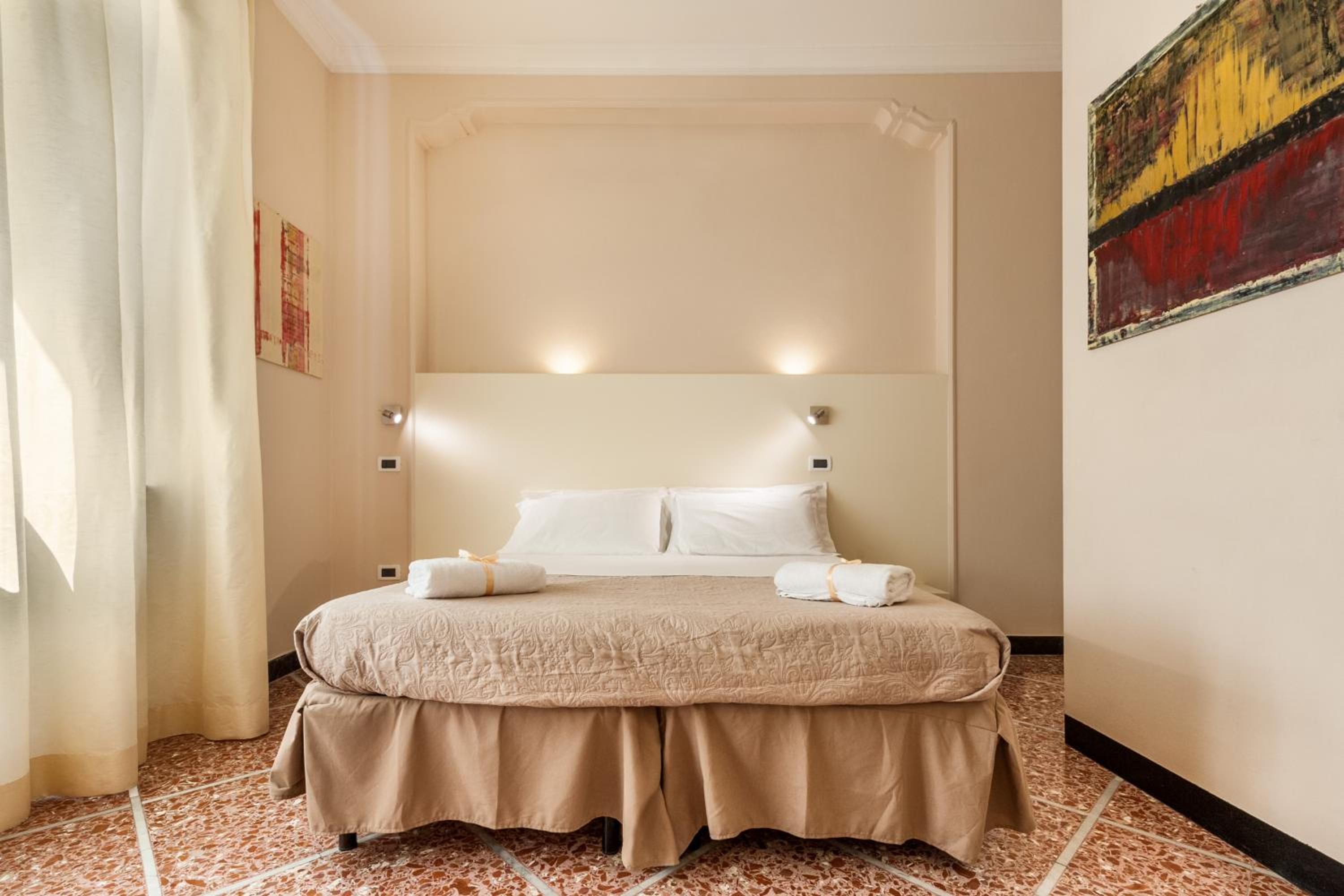 Standard Double Room - Photo 1