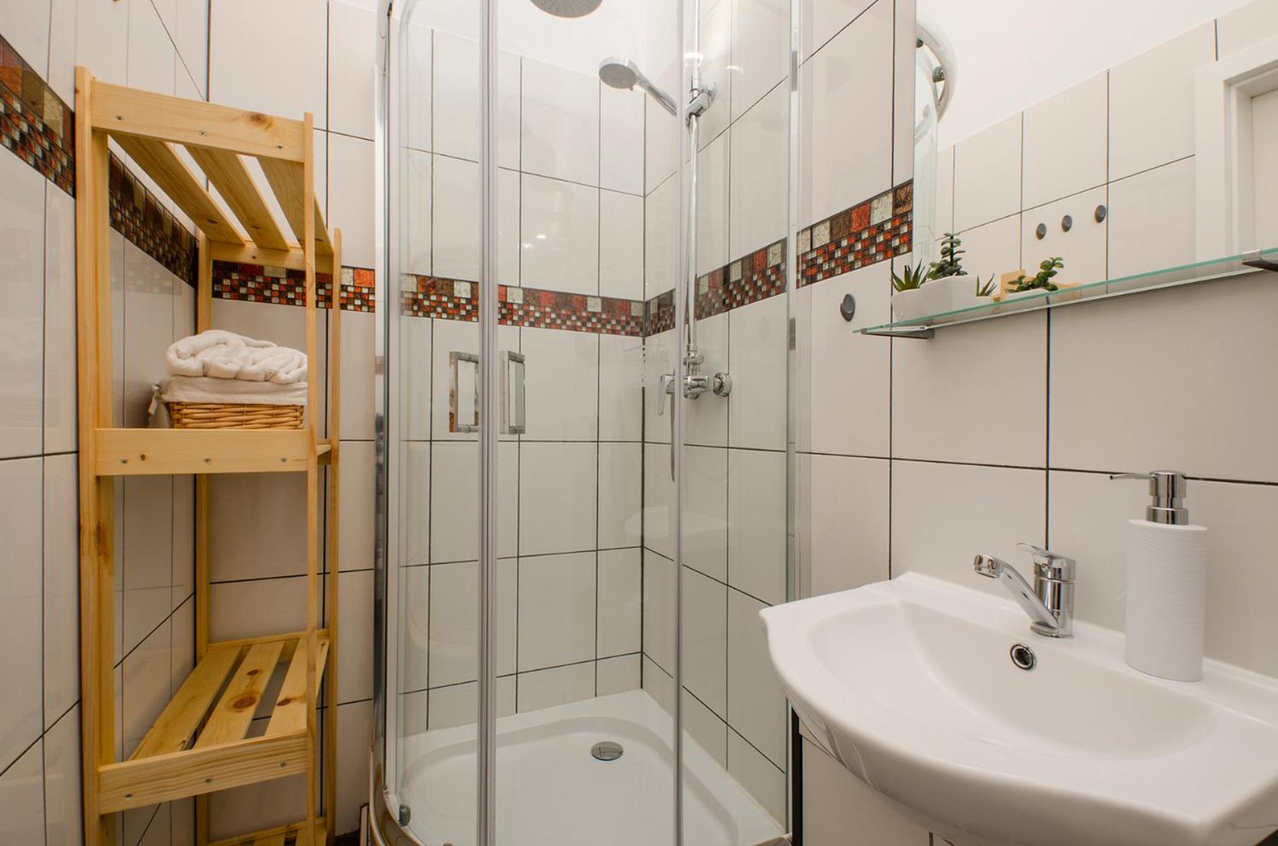 Apartment - Photo 16