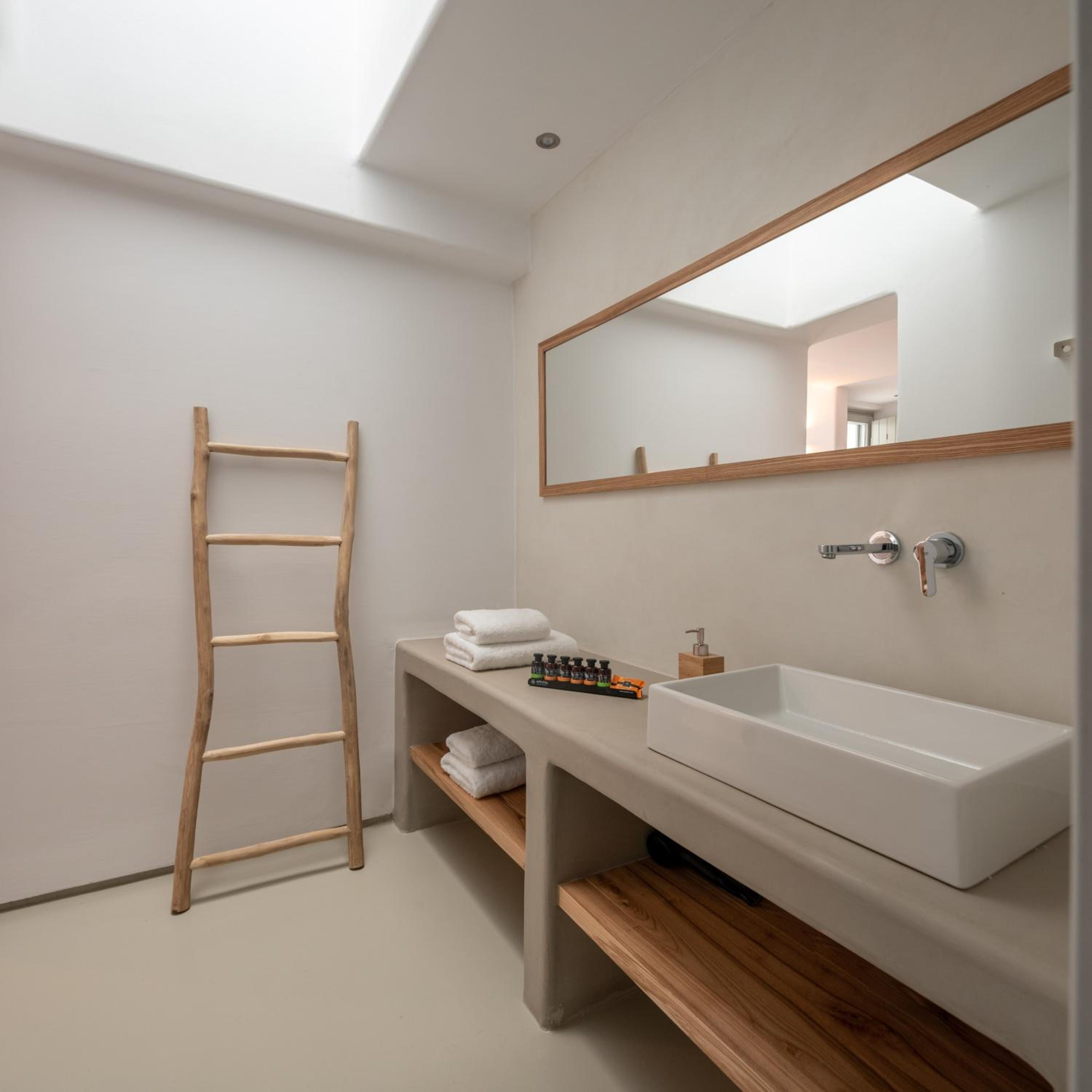 Executive Triple Room - Photo 13