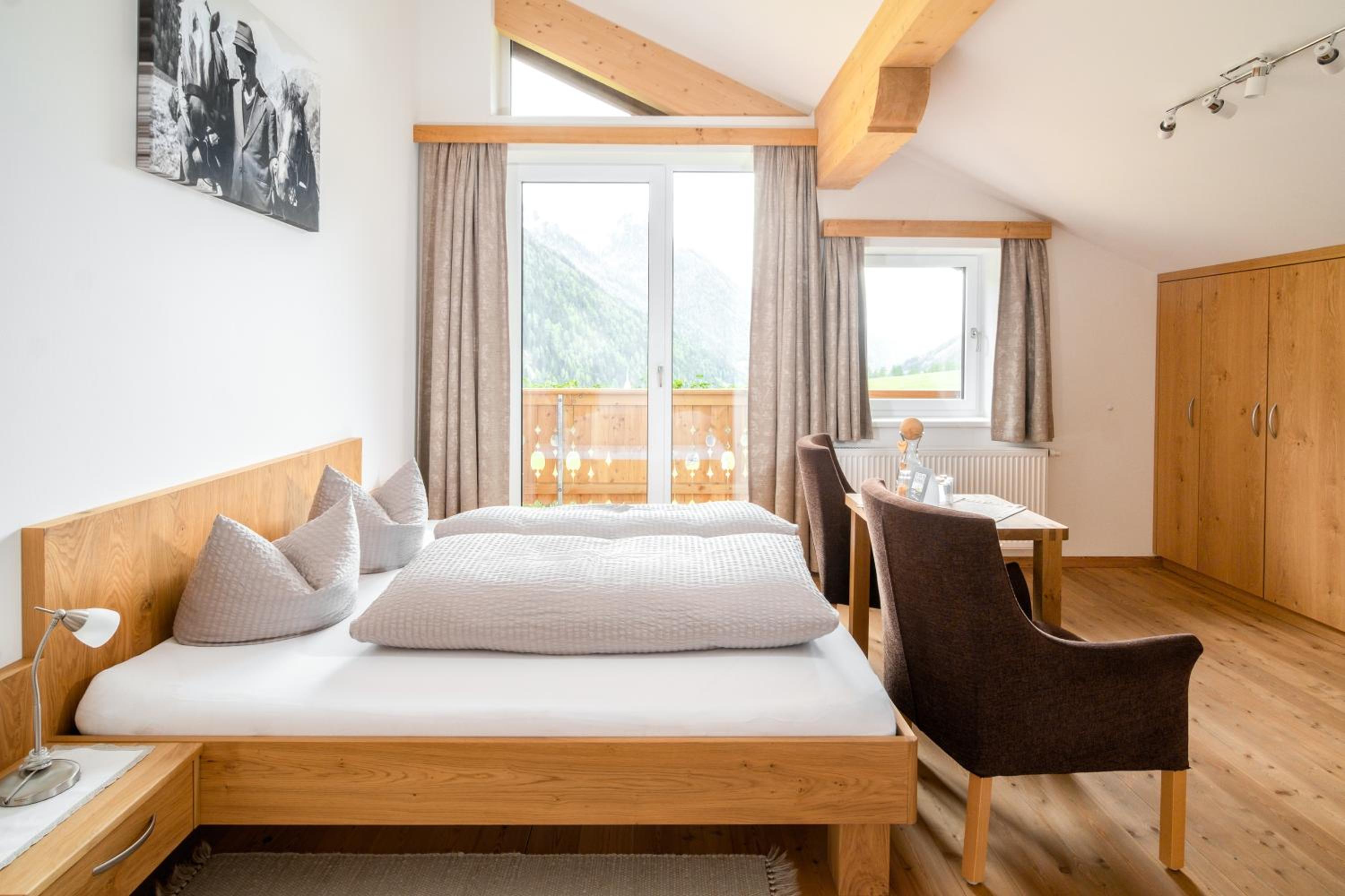 Suite with Panoramic View photo 1