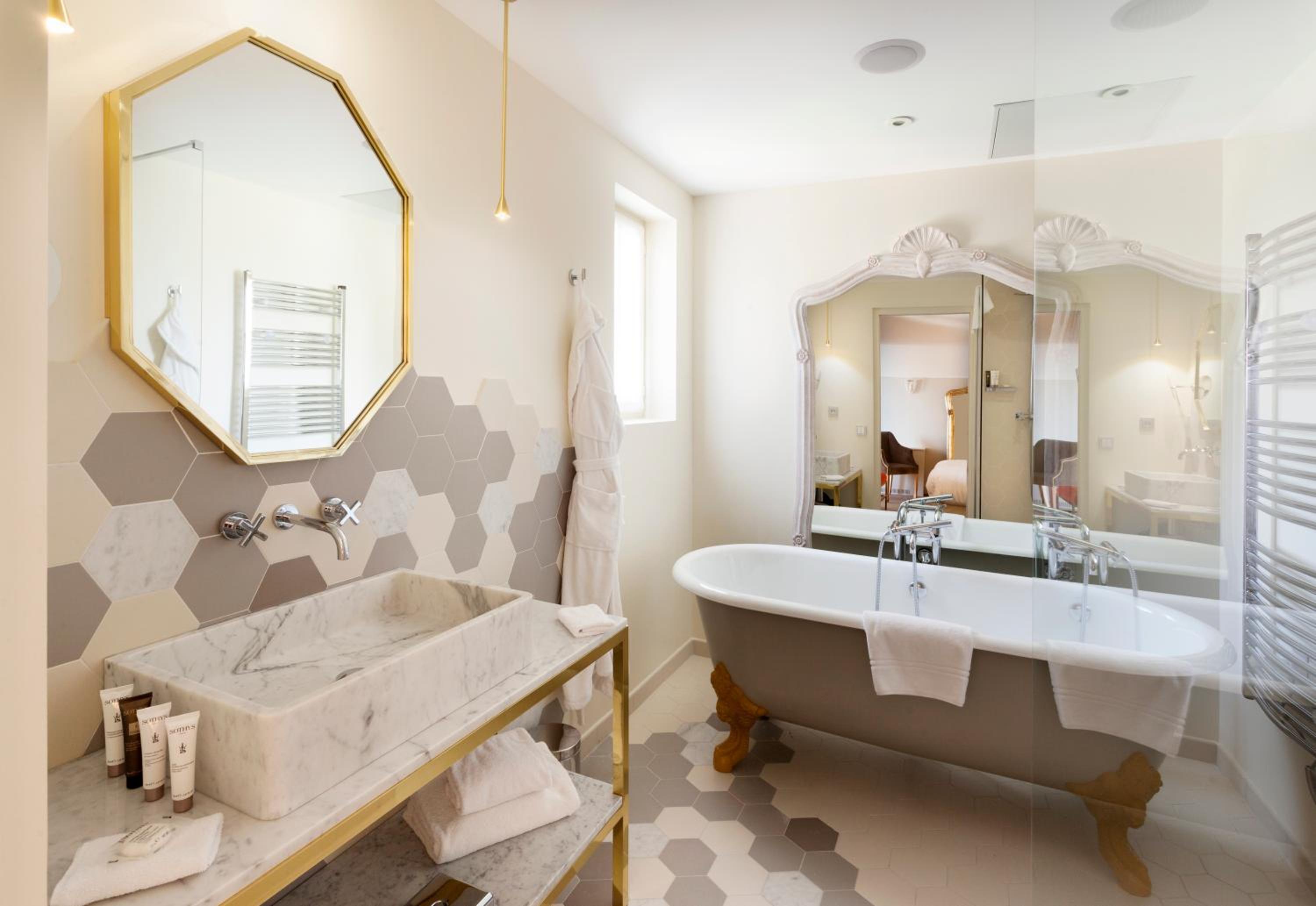 Junior Suite - Photo 2