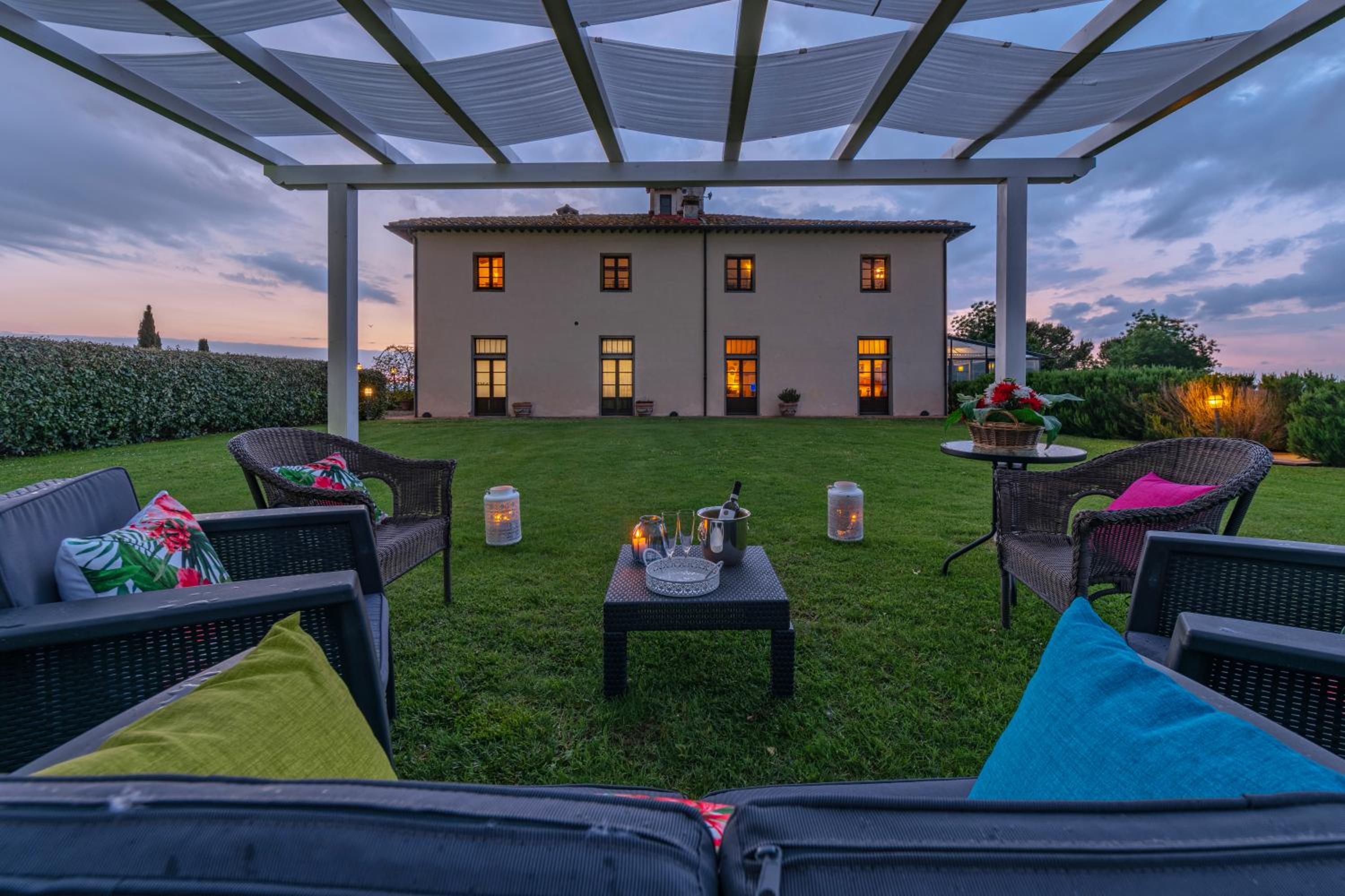 Deluxe Villa photo 2