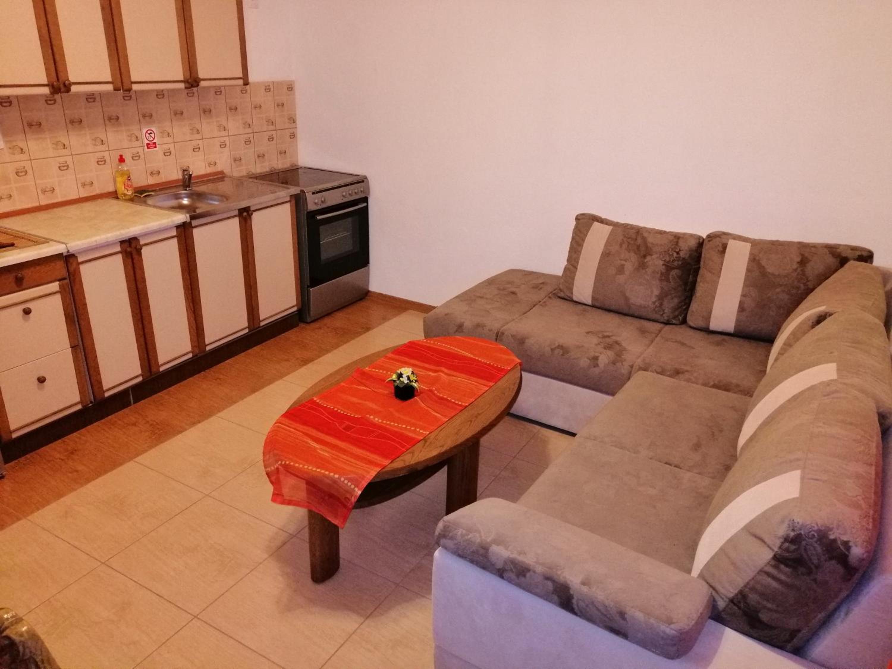 One-Bedroom Apartment photo 2