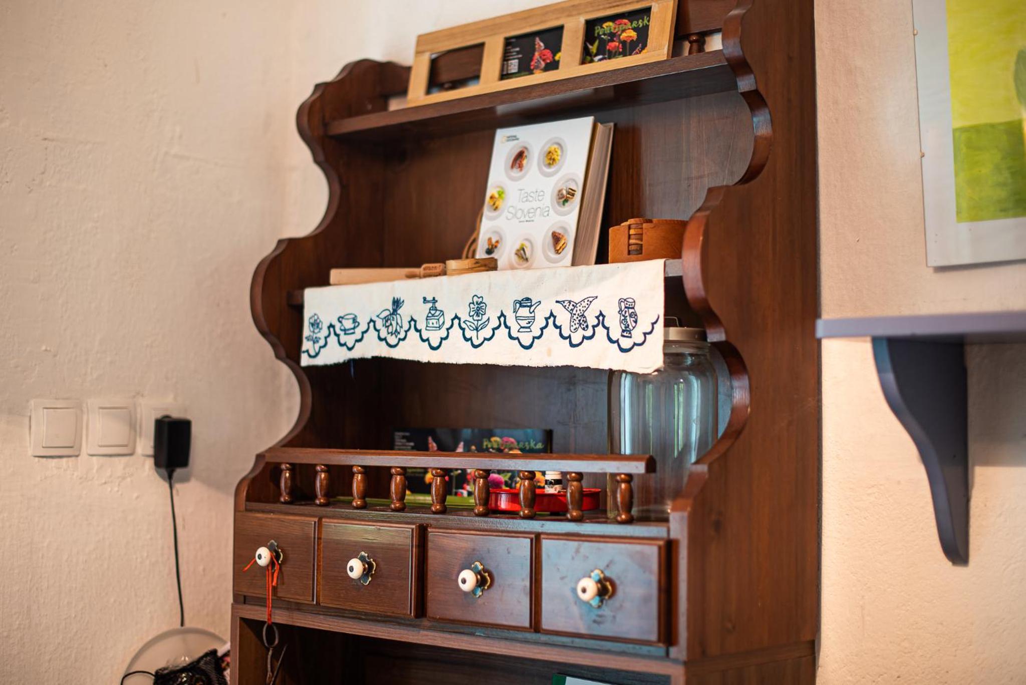 Two-Bedroom House - Photo 34