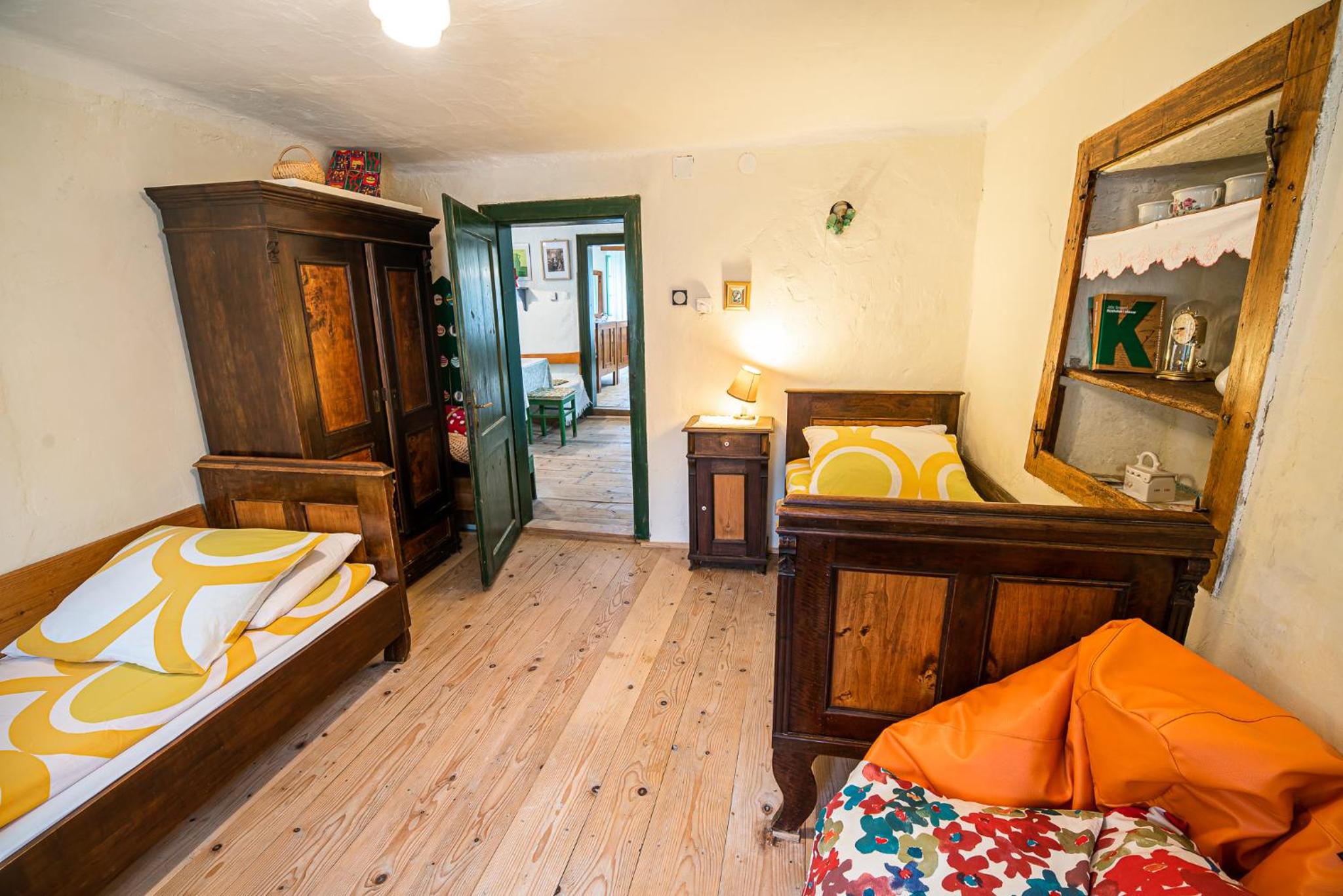 Two-Bedroom House - Photo 19