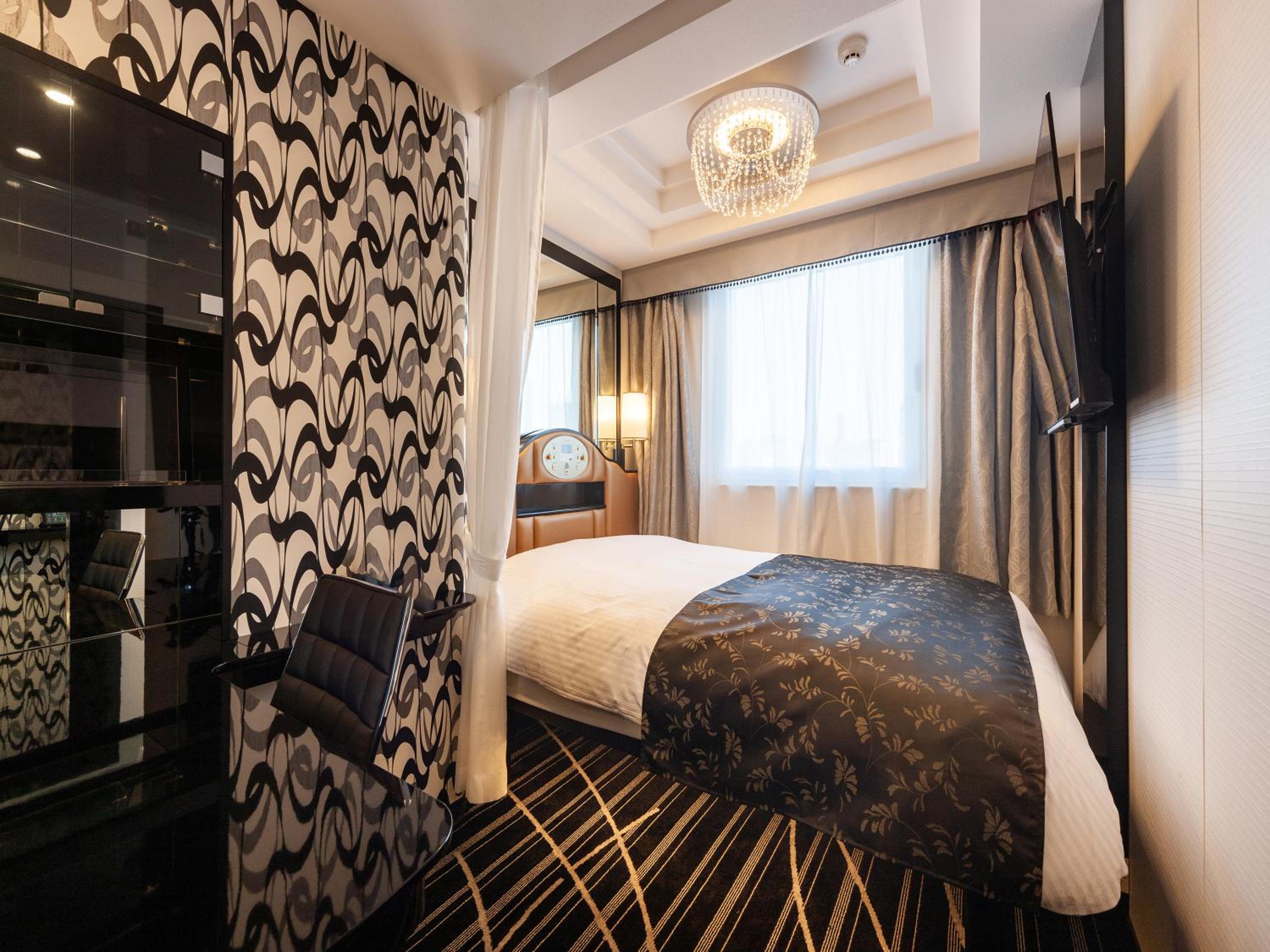 Double Room - Non-Smoking - Photo 1