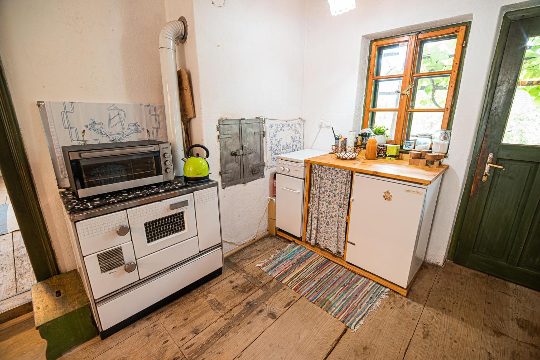 Two-Bedroom House - Photo 39