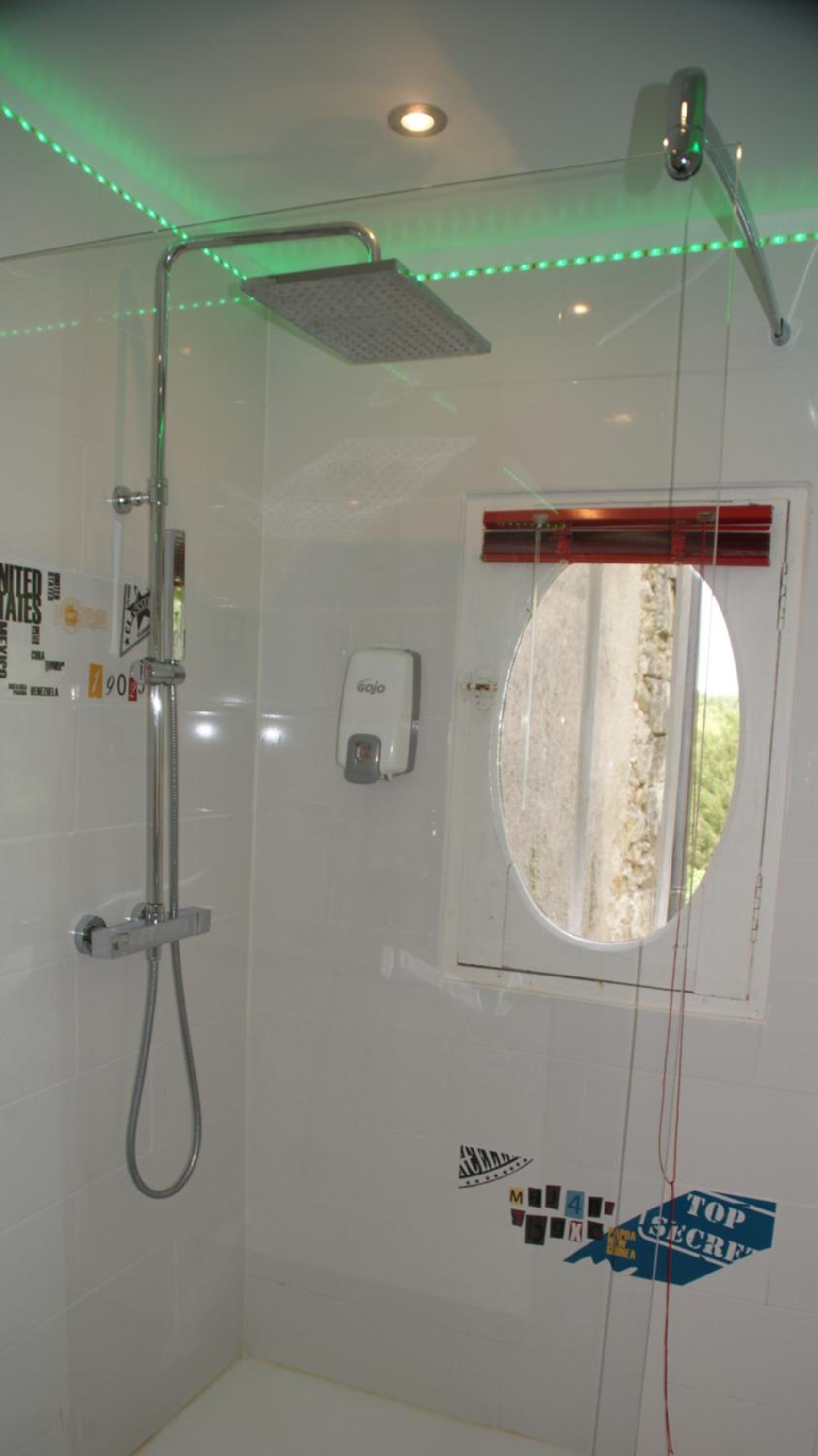 King Suite - Photo 2
