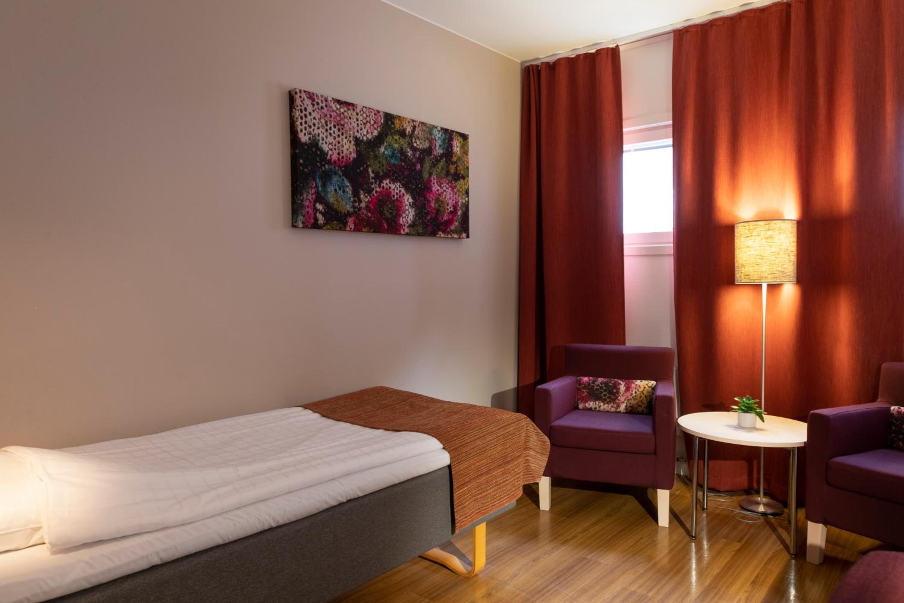 Single Room photo 1