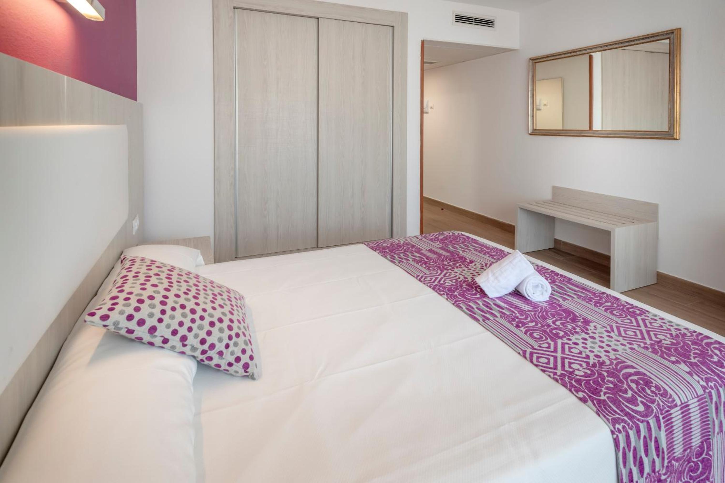 Habitación Doble Estándar (2 Adultos)