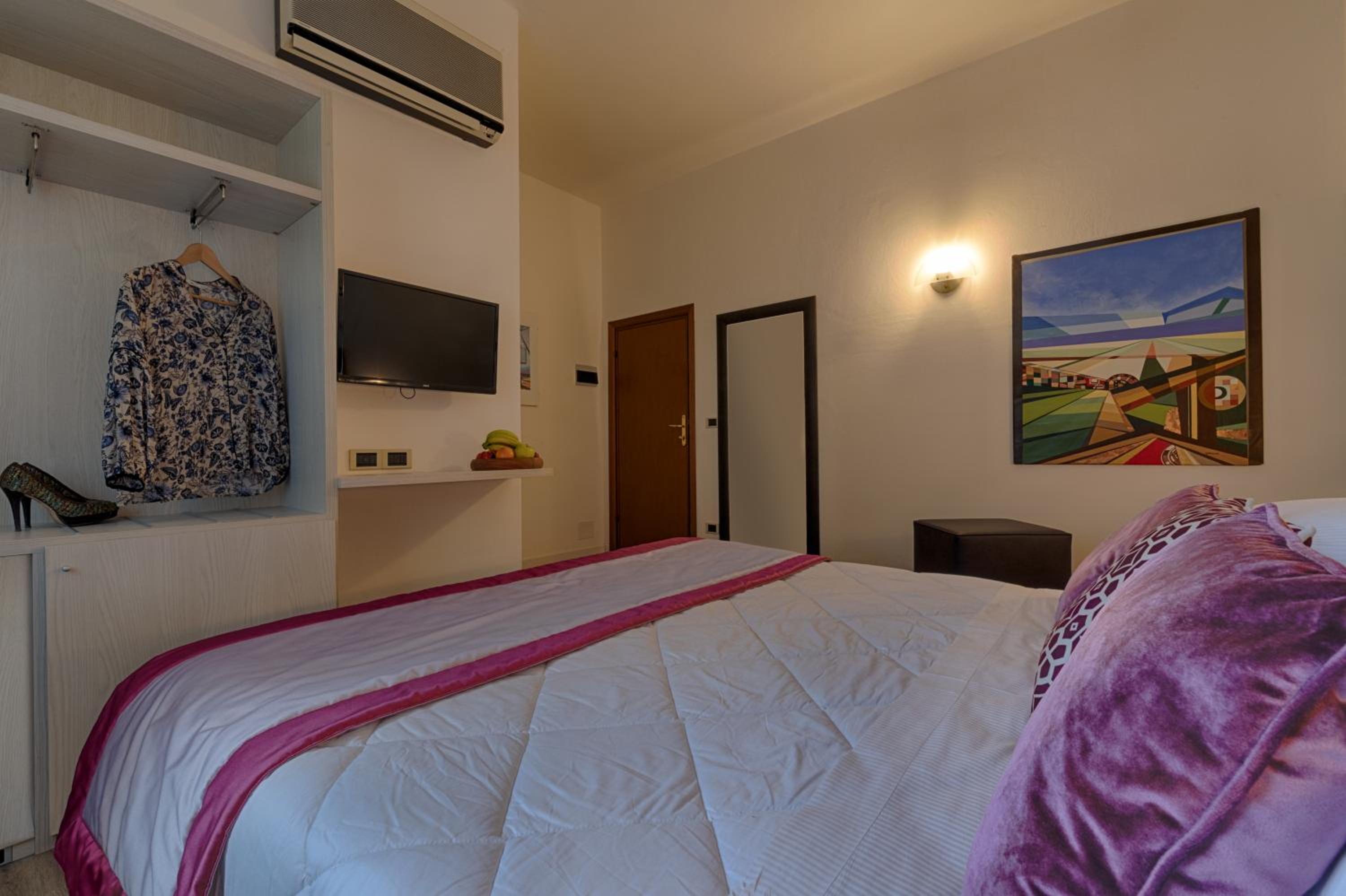 Romantic Room photo 2